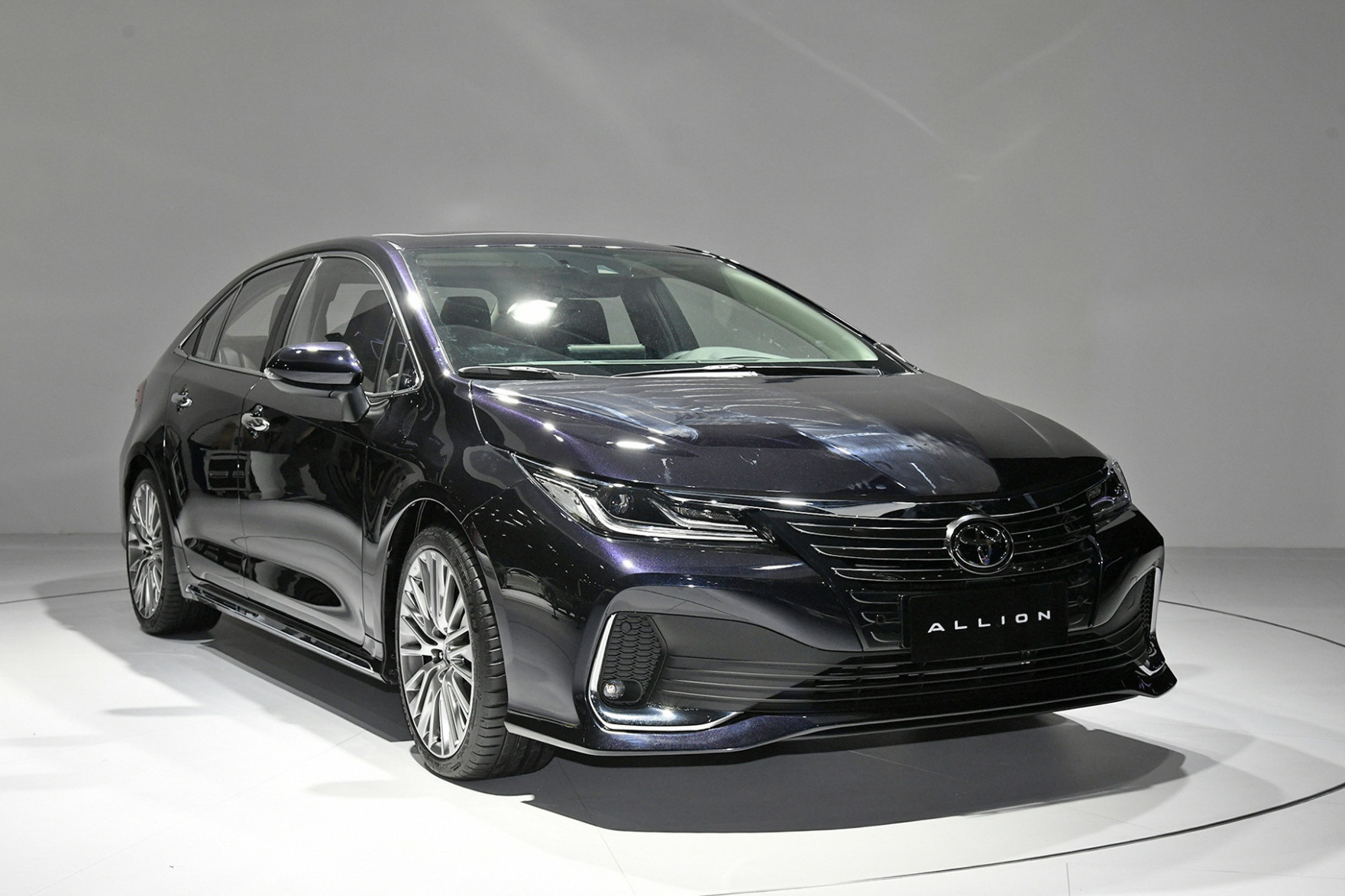 Spy Shoot 2022 Toyota Innova