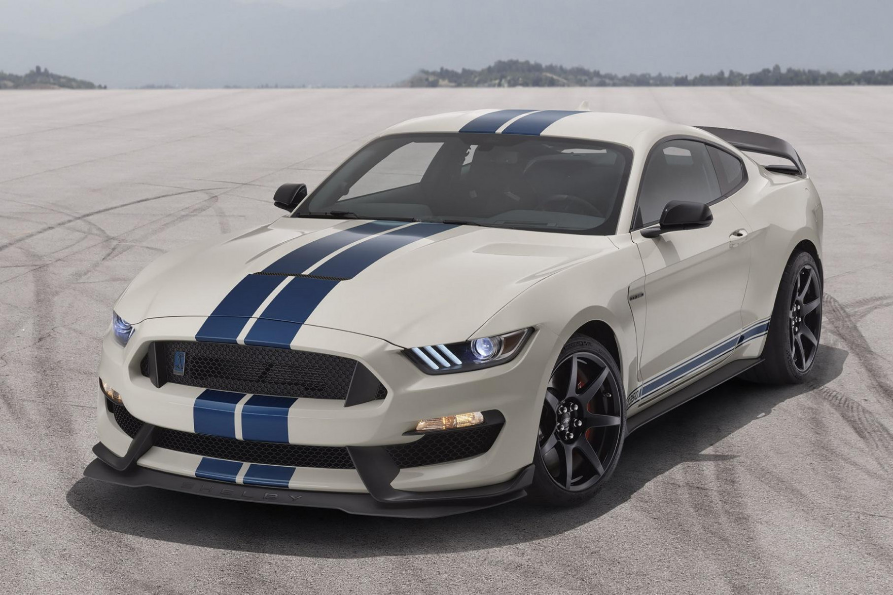 First Drive 2022 Ford Mustang Shelby Gt 350