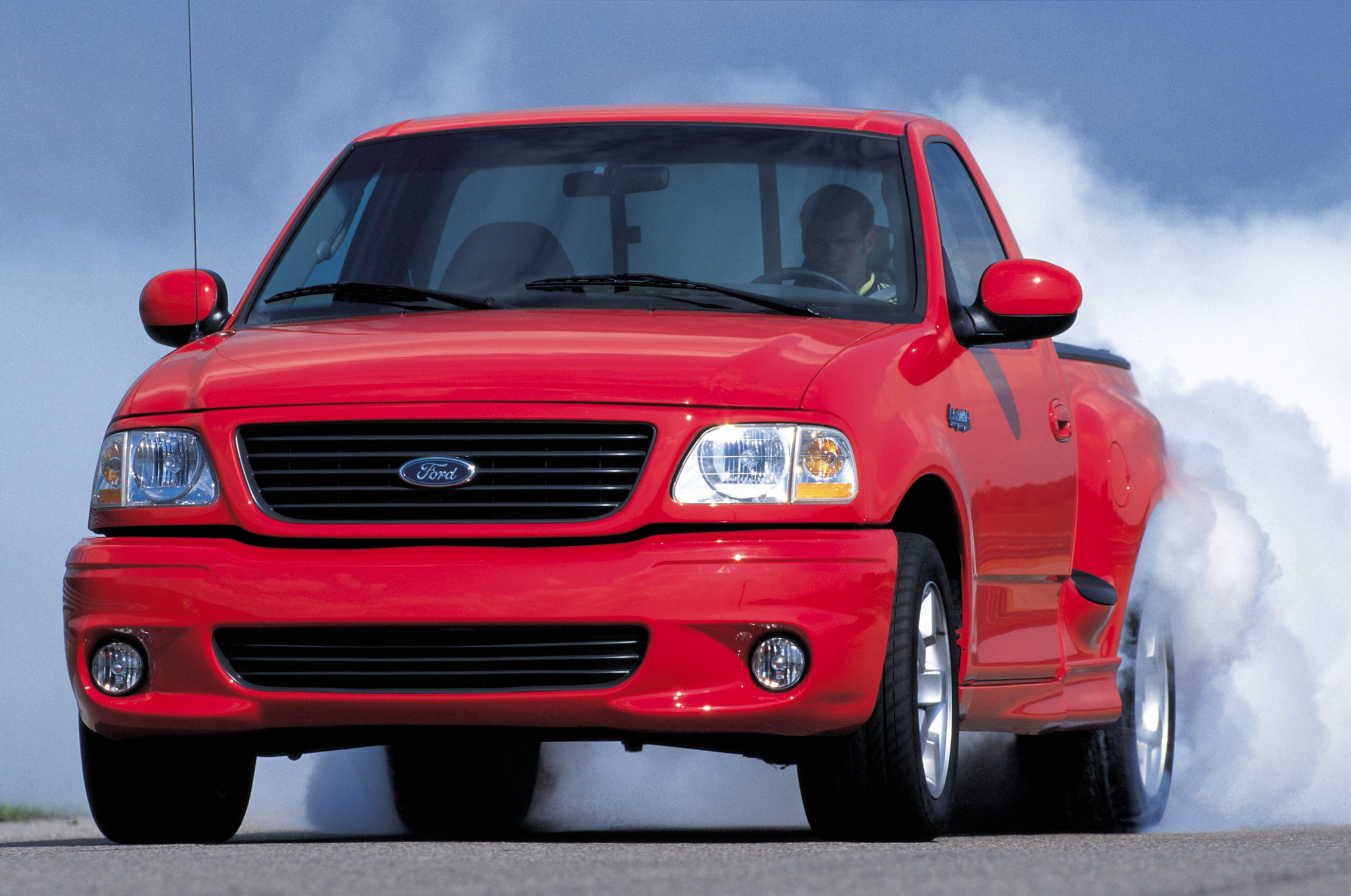 Release 2022 Ford Lightning Svt