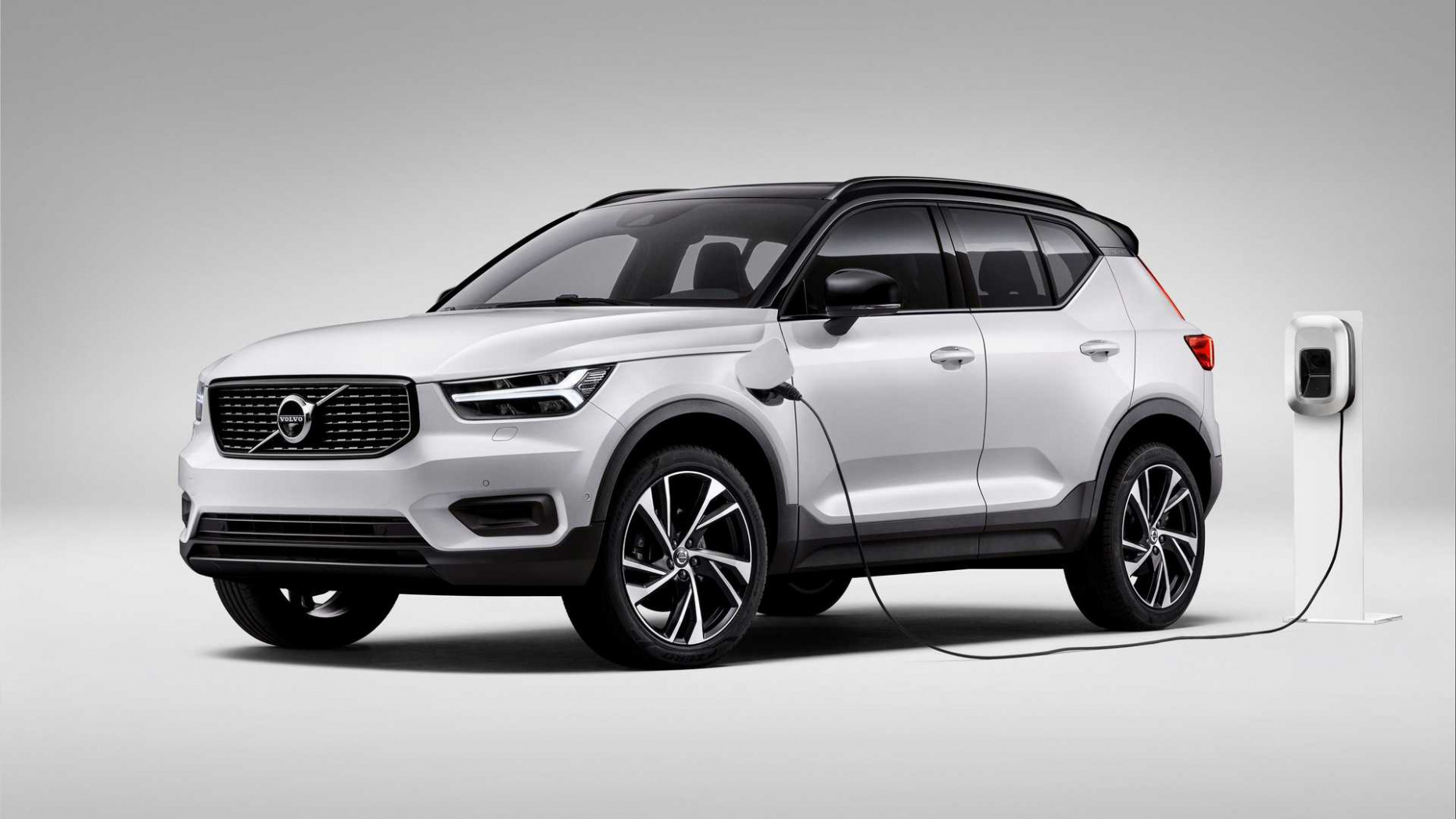 Images Volvo Hybrid 2022