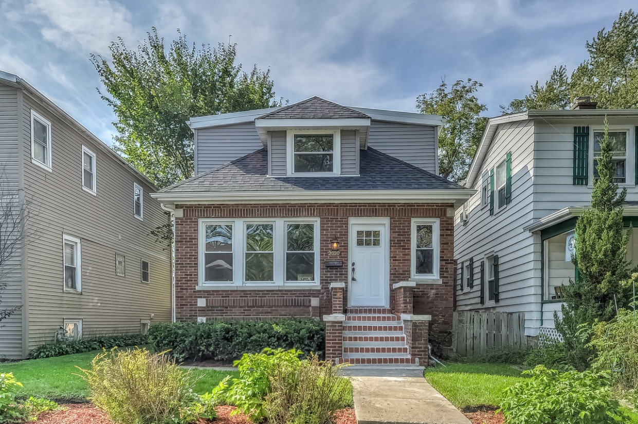 Model 2022 Dodge Ave Evanston Il