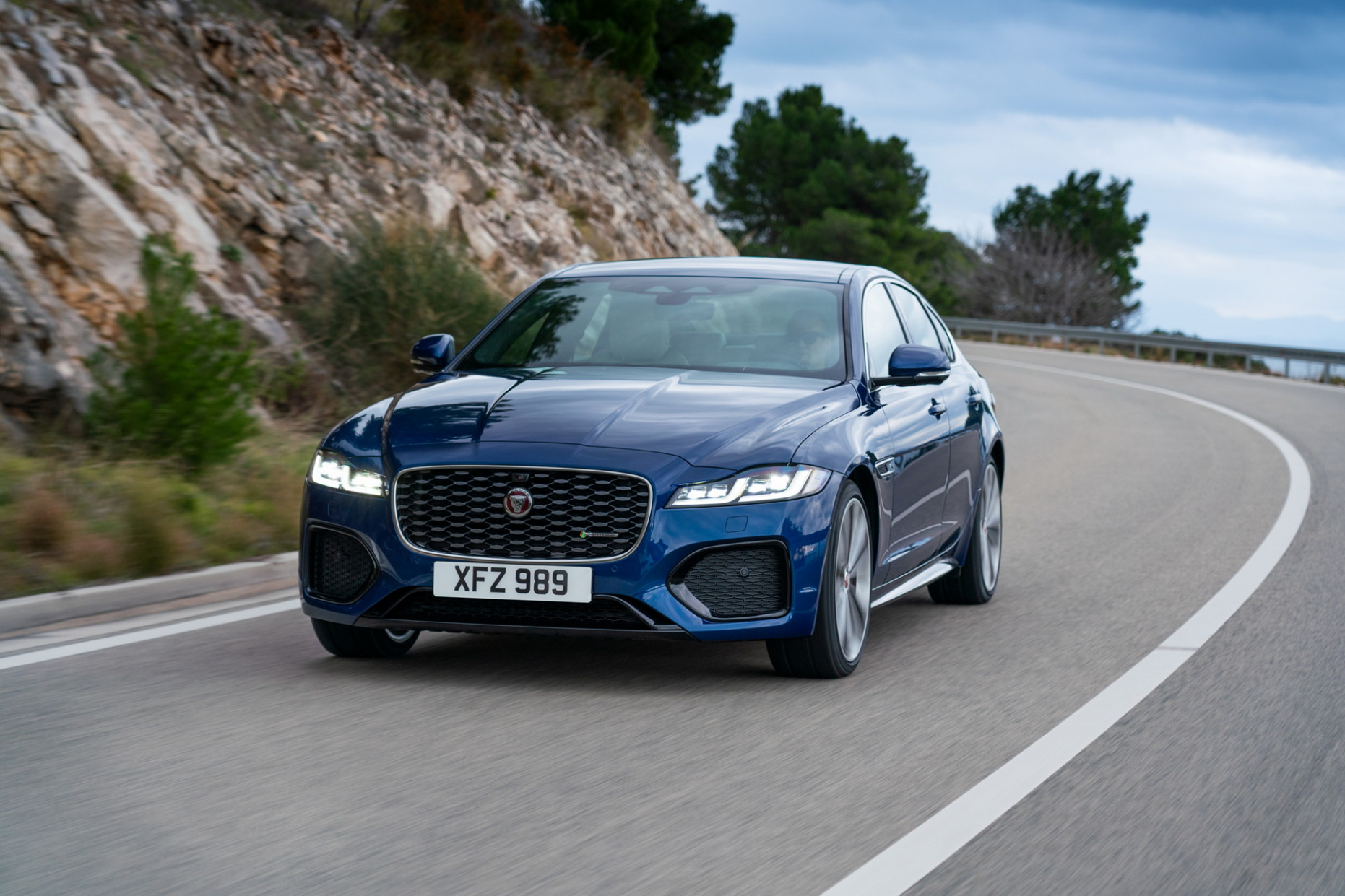 New Model And Performance 2022 Jaguar Xe Review