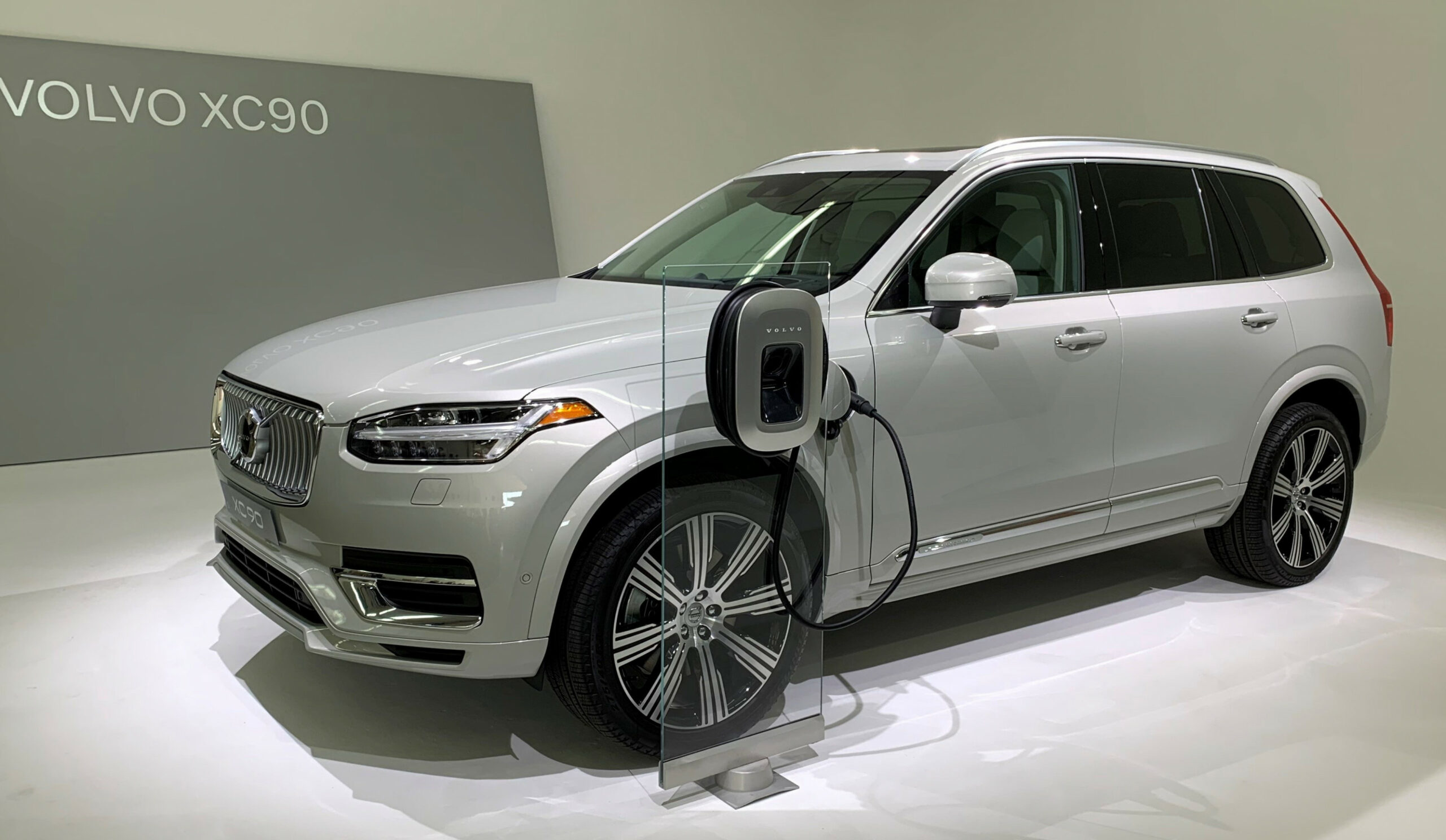 New Model and Performance Volvo Hybrid 2022