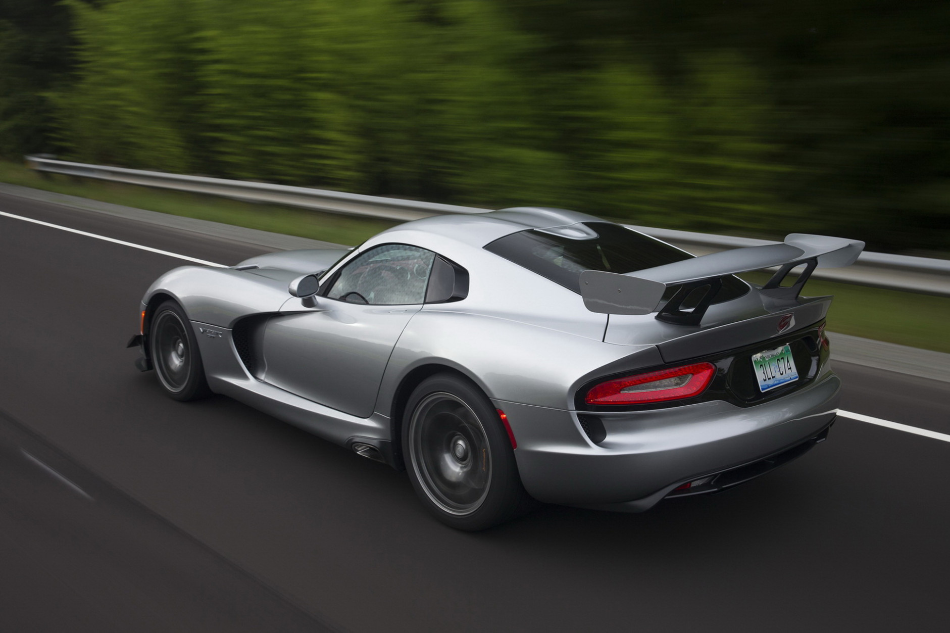Overview 2022 Dodge Viper ACR Overview 2022 Dodge Viper ACR