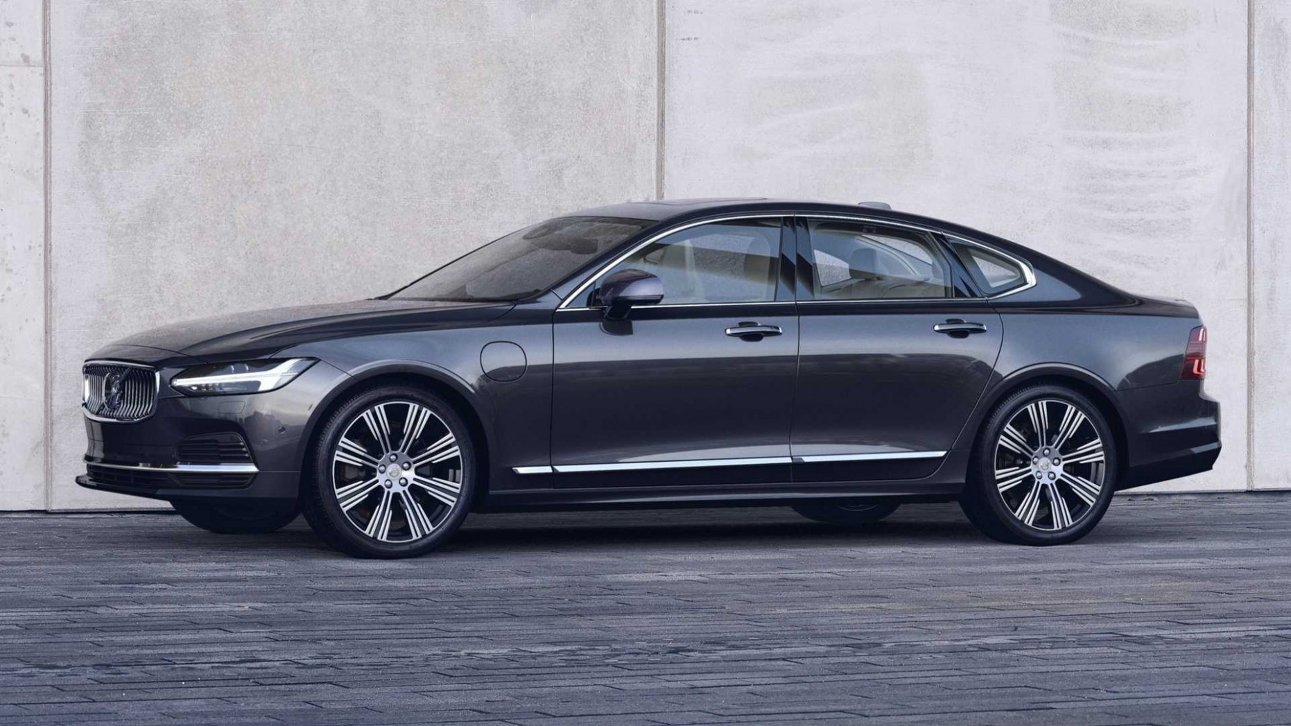 Prices Volvo Hybrid 2022