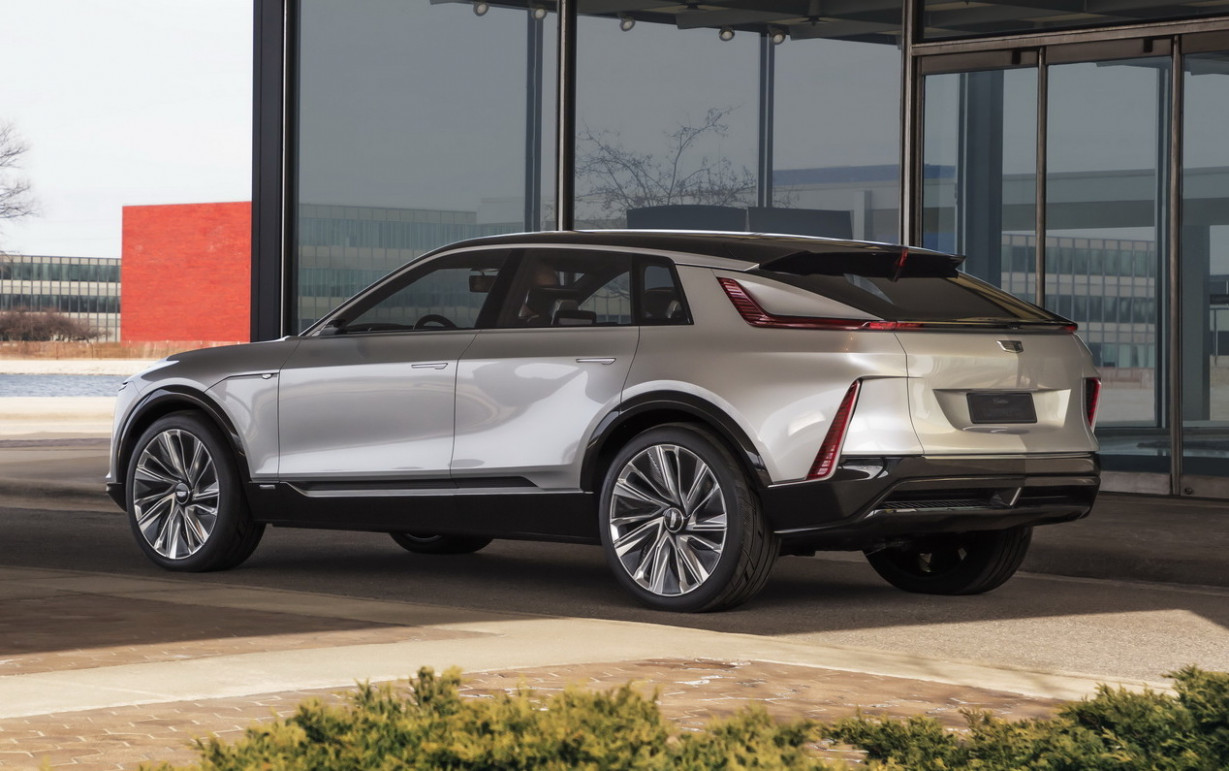 New Model and Performance Cadillac X6 2022