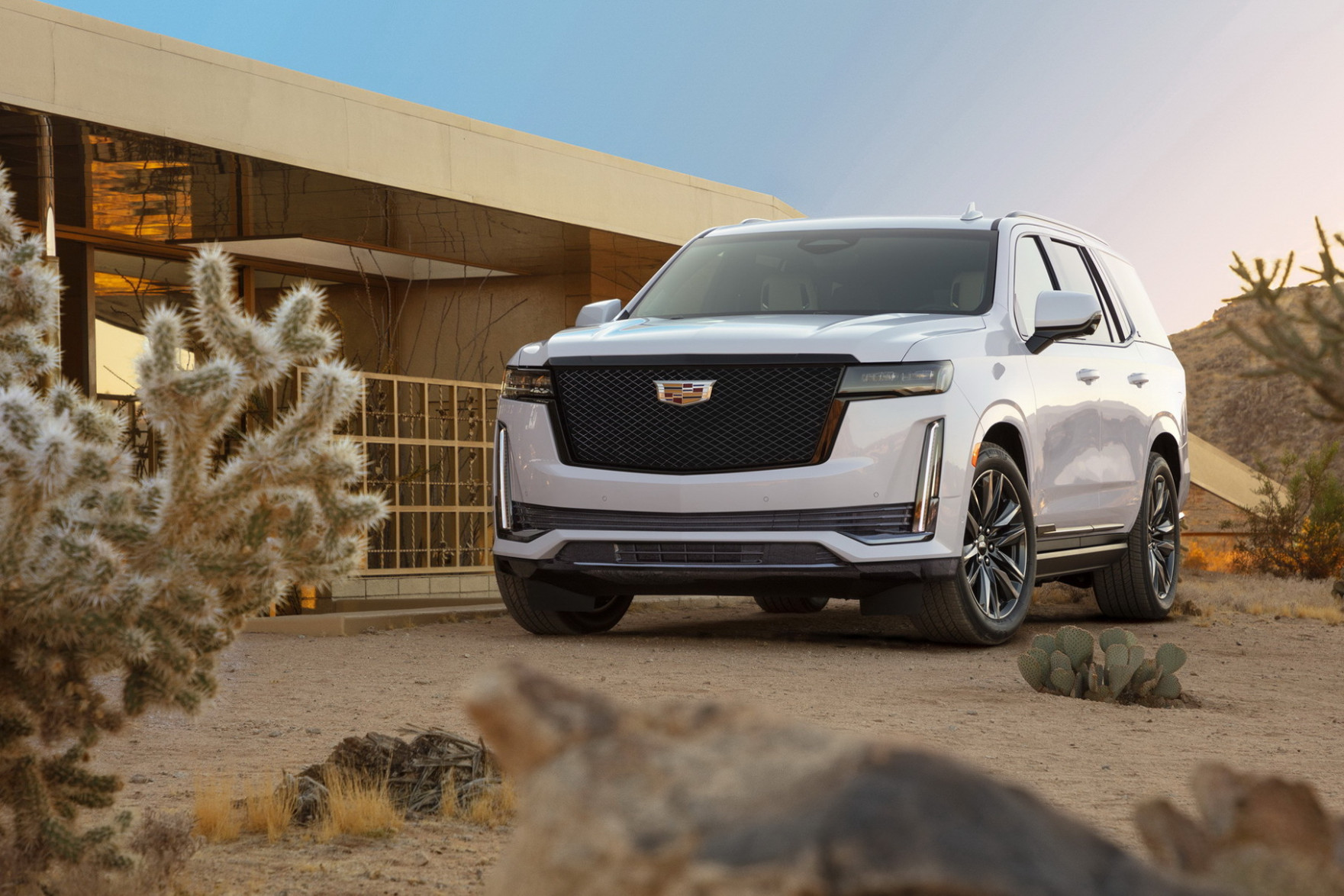 History 2022 Cadillac Elmiraj