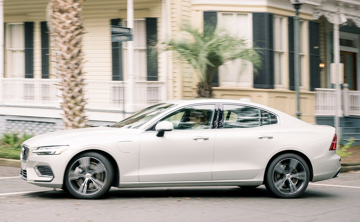 Photos Volvo Hybrid 2022