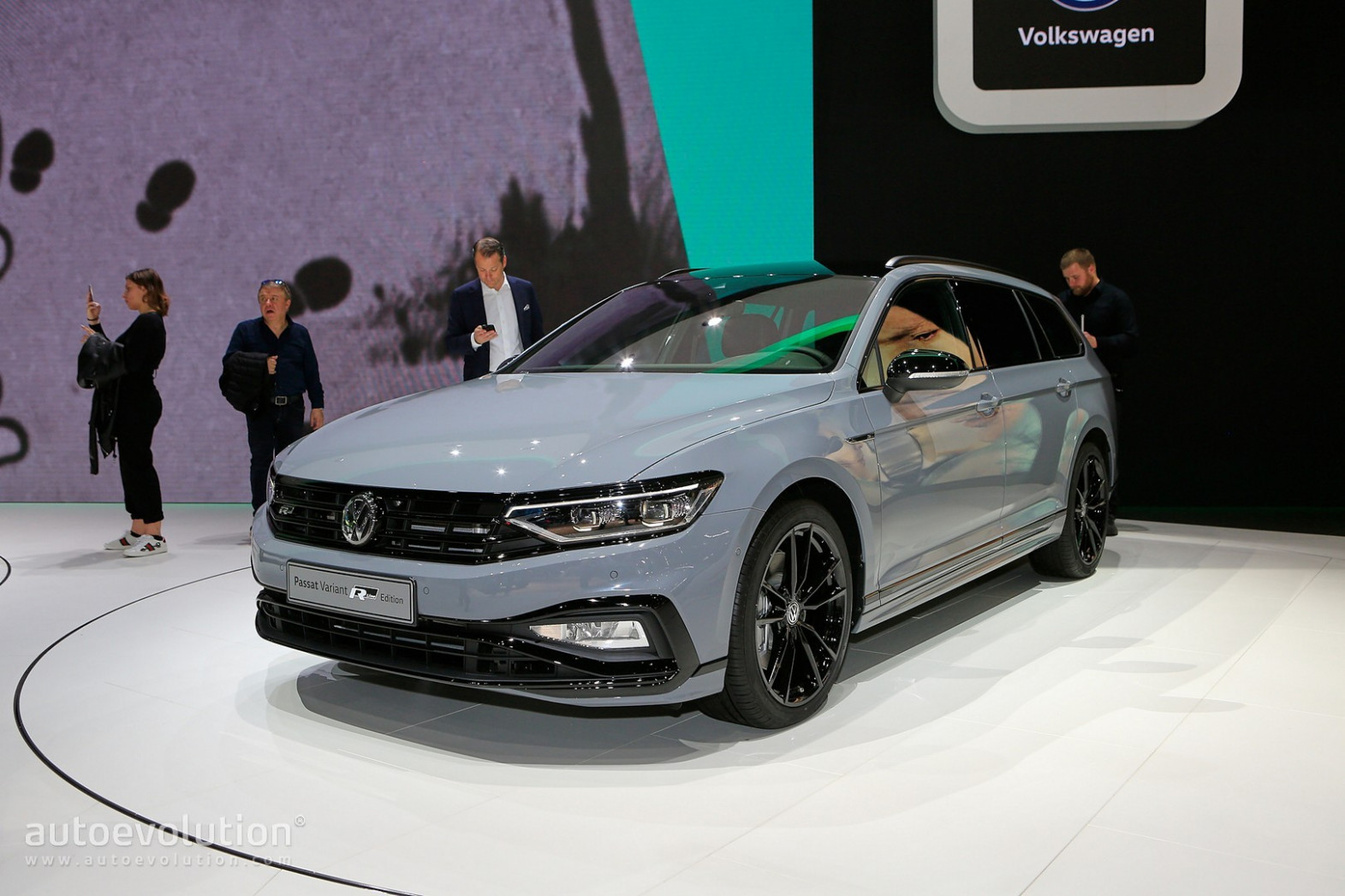 Exterior Volkswagen Passat 2022 Europe Exterior Volkswagen Passat 2022 Europe