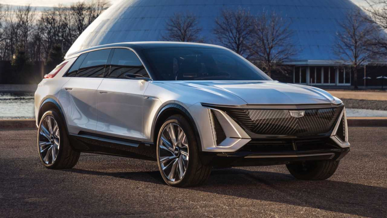 Research New Cadillac Suv 2022