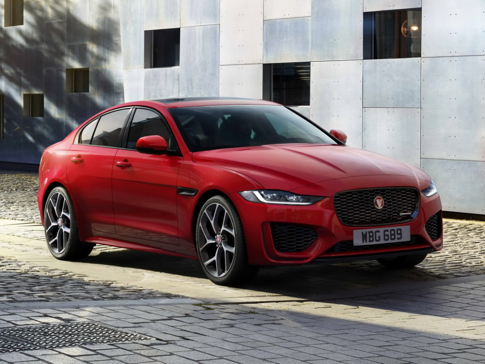 Concept and Review 2022 Jaguar Xe Review