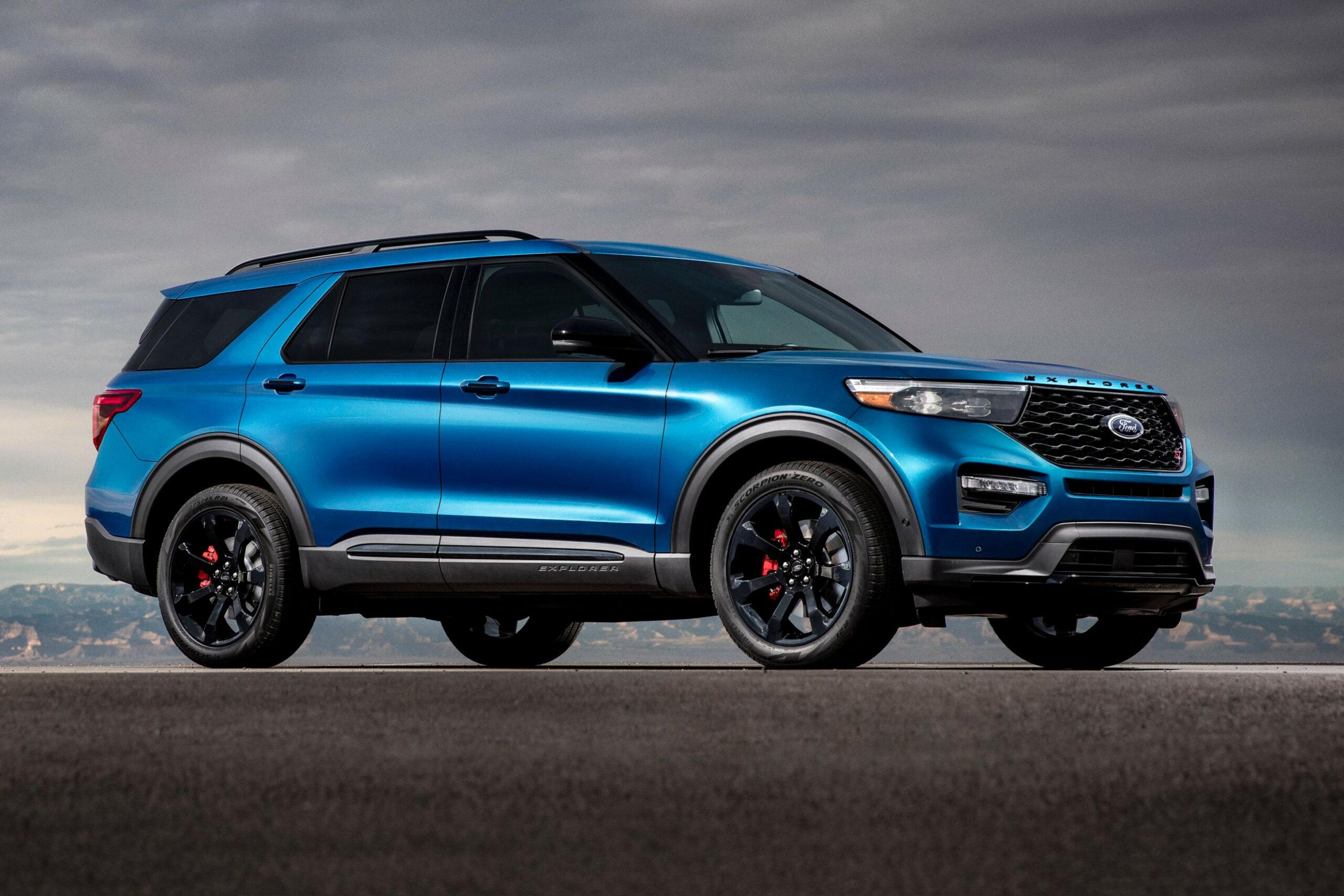Model 2022 Ford Explorer Sports