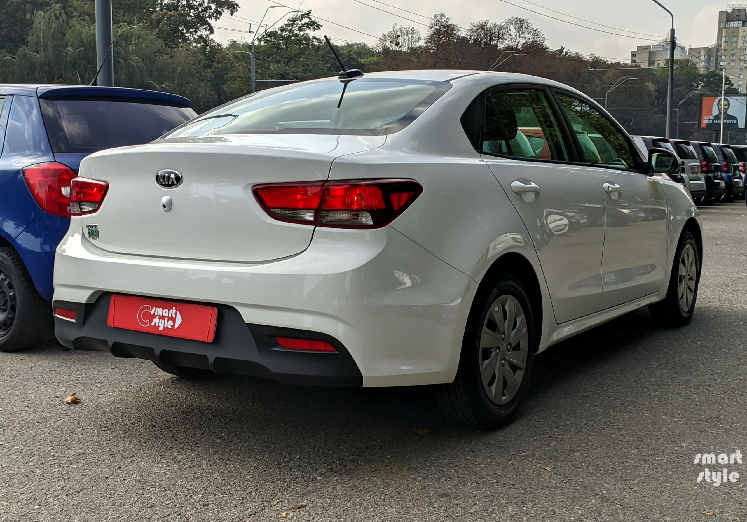 Exterior and Interior Kia Rondo 2022