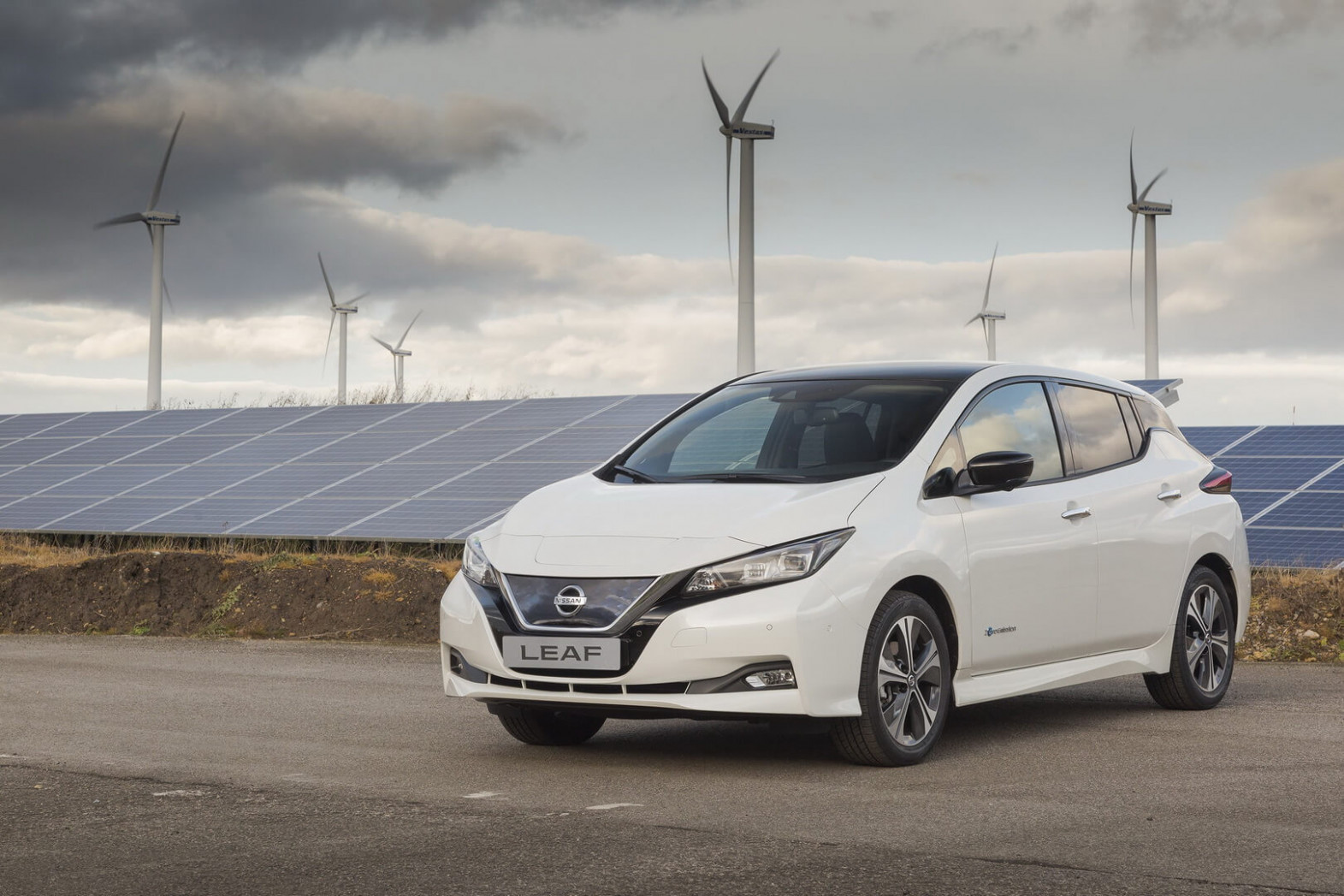 Pictures 2022 Nissan Leaf Range