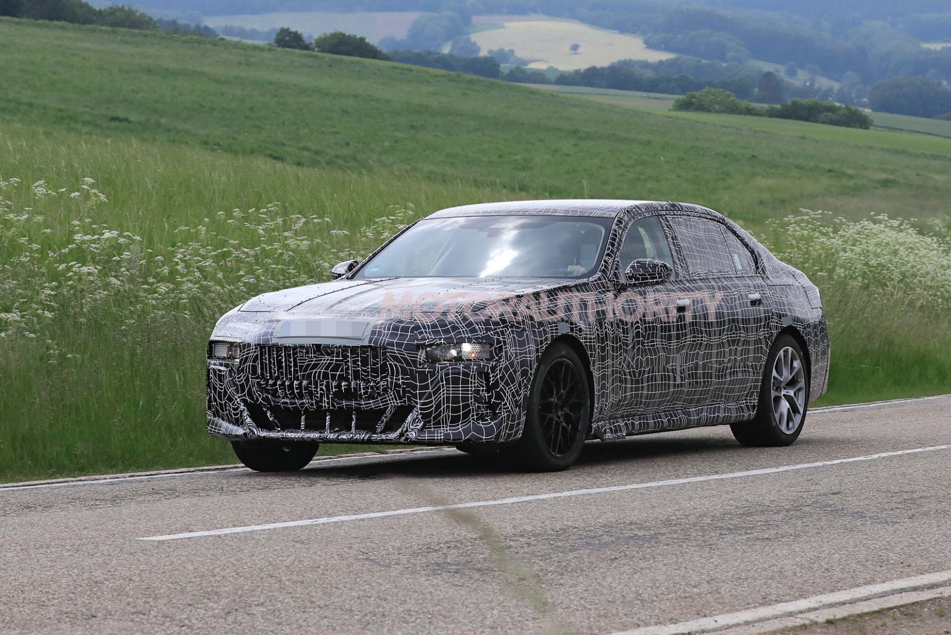4 Bmw 4 Series Spy Shots And Video: Redesigned Flagship Sedan 2023 Bmw 750li