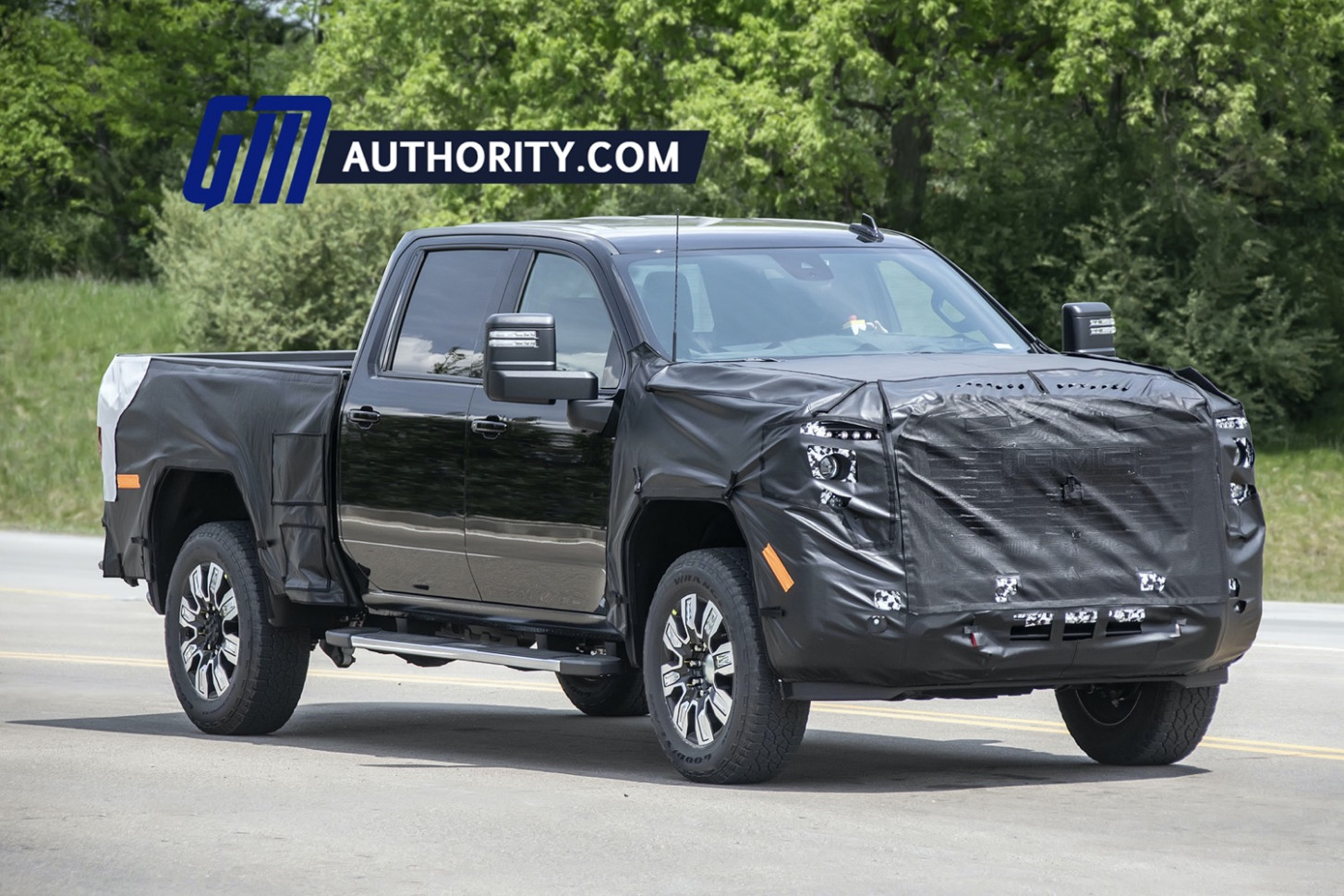 4 Gmc Sierra Hd Refresh Spied With Production Headlights Gmc Hd 2023