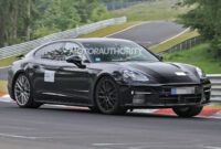 4 porsche panamera spy shots: 4nd update on the way 2023 porsche panamera Spy Shoot 2023 Porsche Panamera