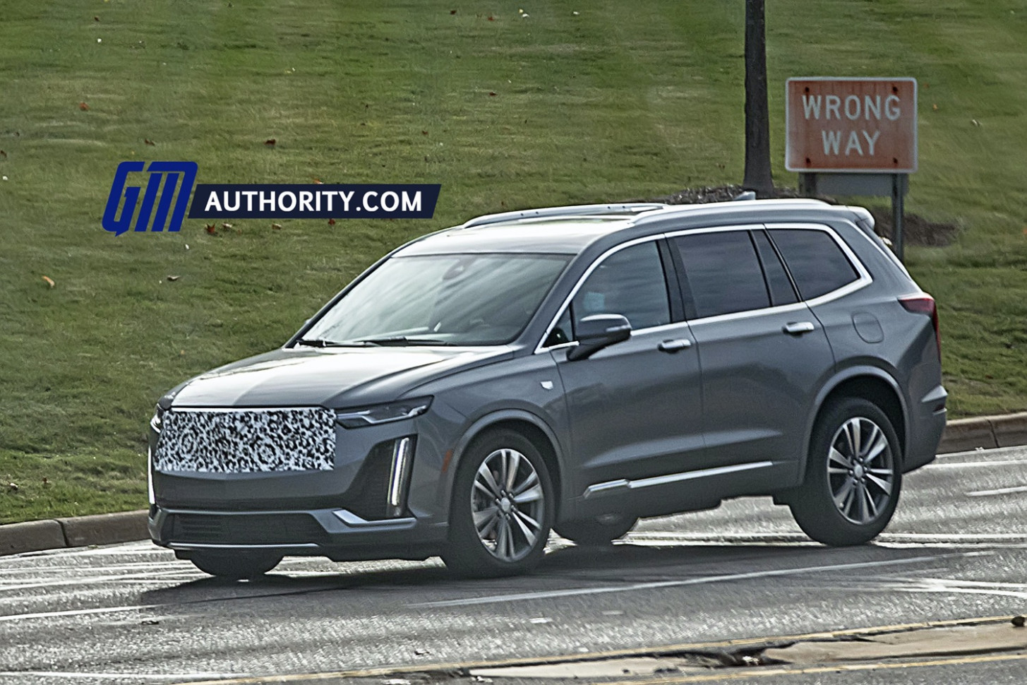 Cadillac Xt4 Spotted Testing Super Cruise Cadillac Xt6 2023
