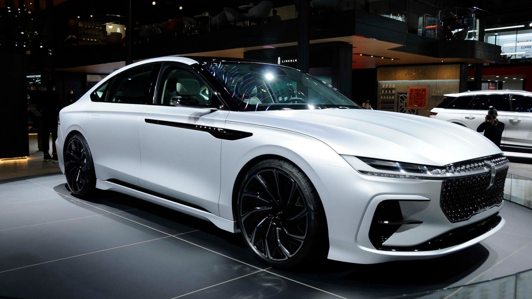 Photos 2023 Lincoln Town Car