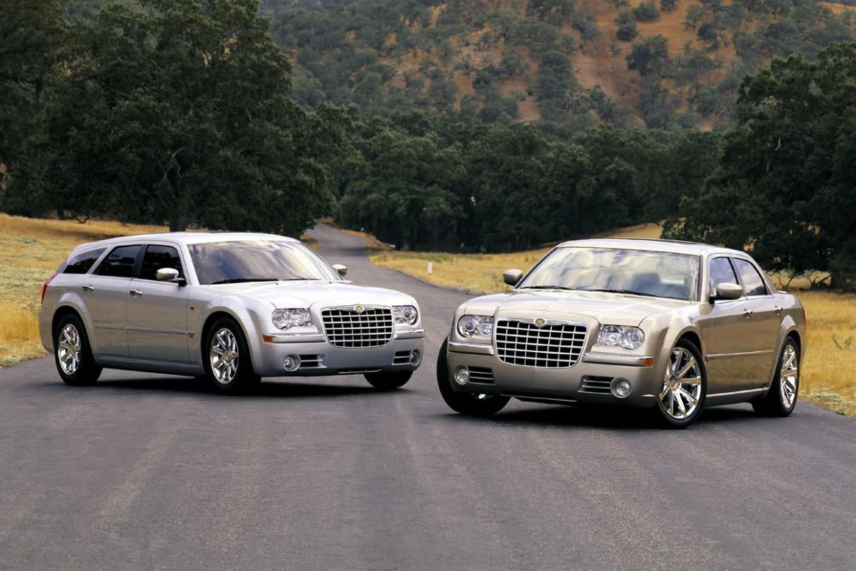 New Concept 2023 Chrysler 100 Sedan