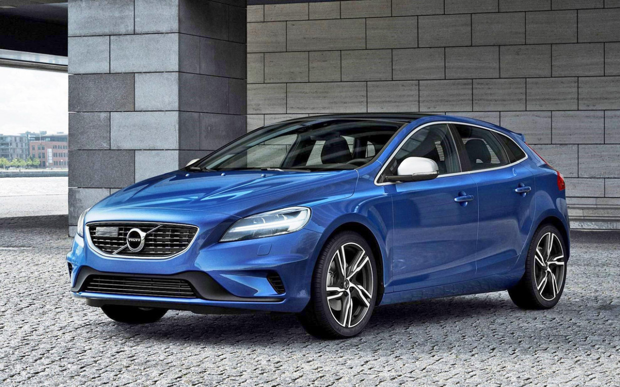 Price and Review 2023 Volvo S40
