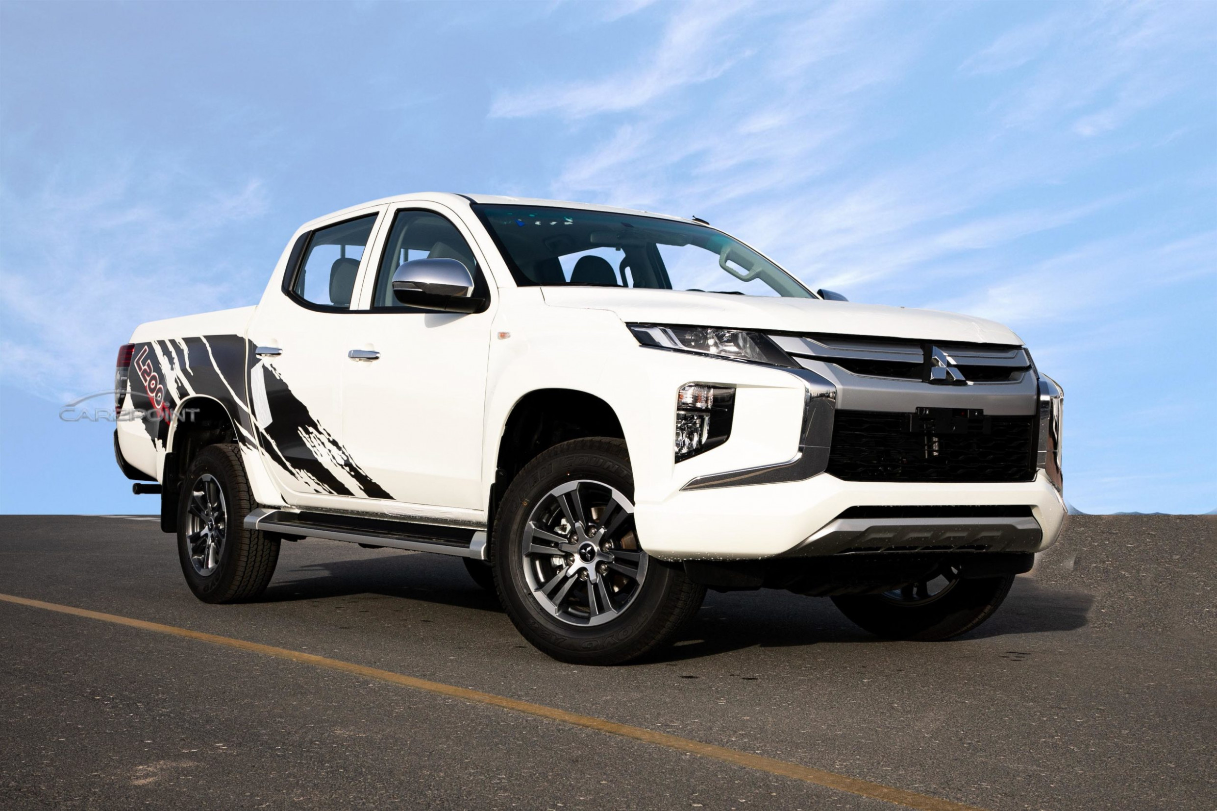 Mitsubishi L4 4