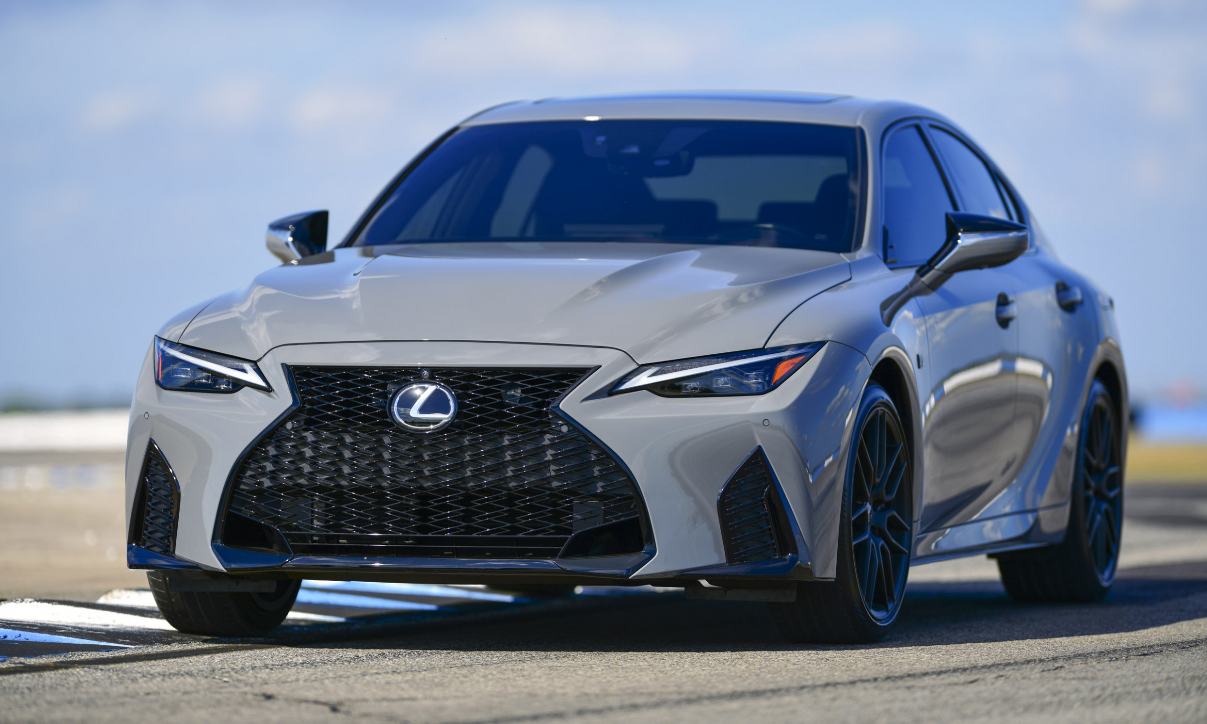 Engine 2022 lexus is 500 f sport