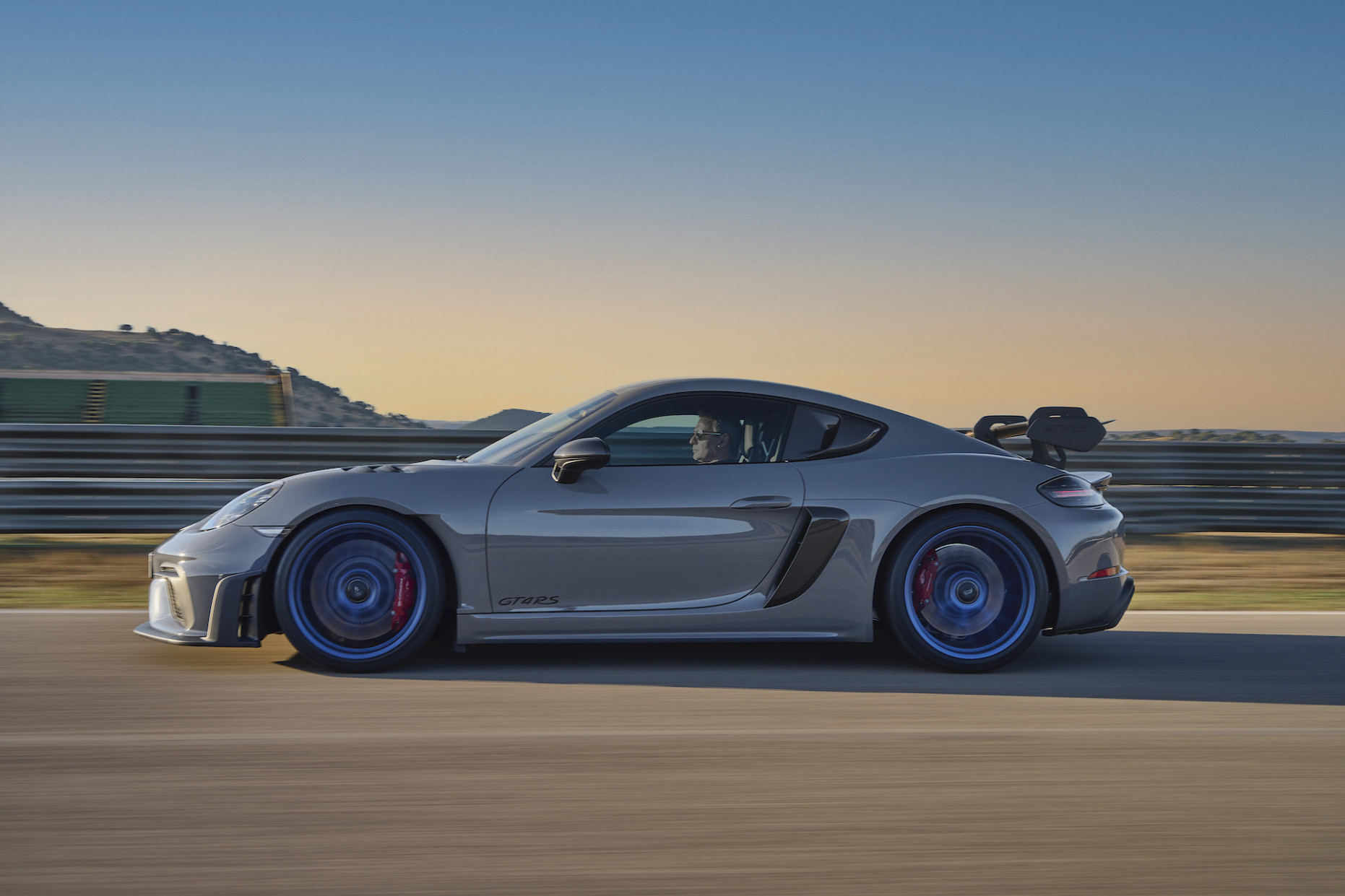 Performance and New Engine 2023 porsche cayman gt4