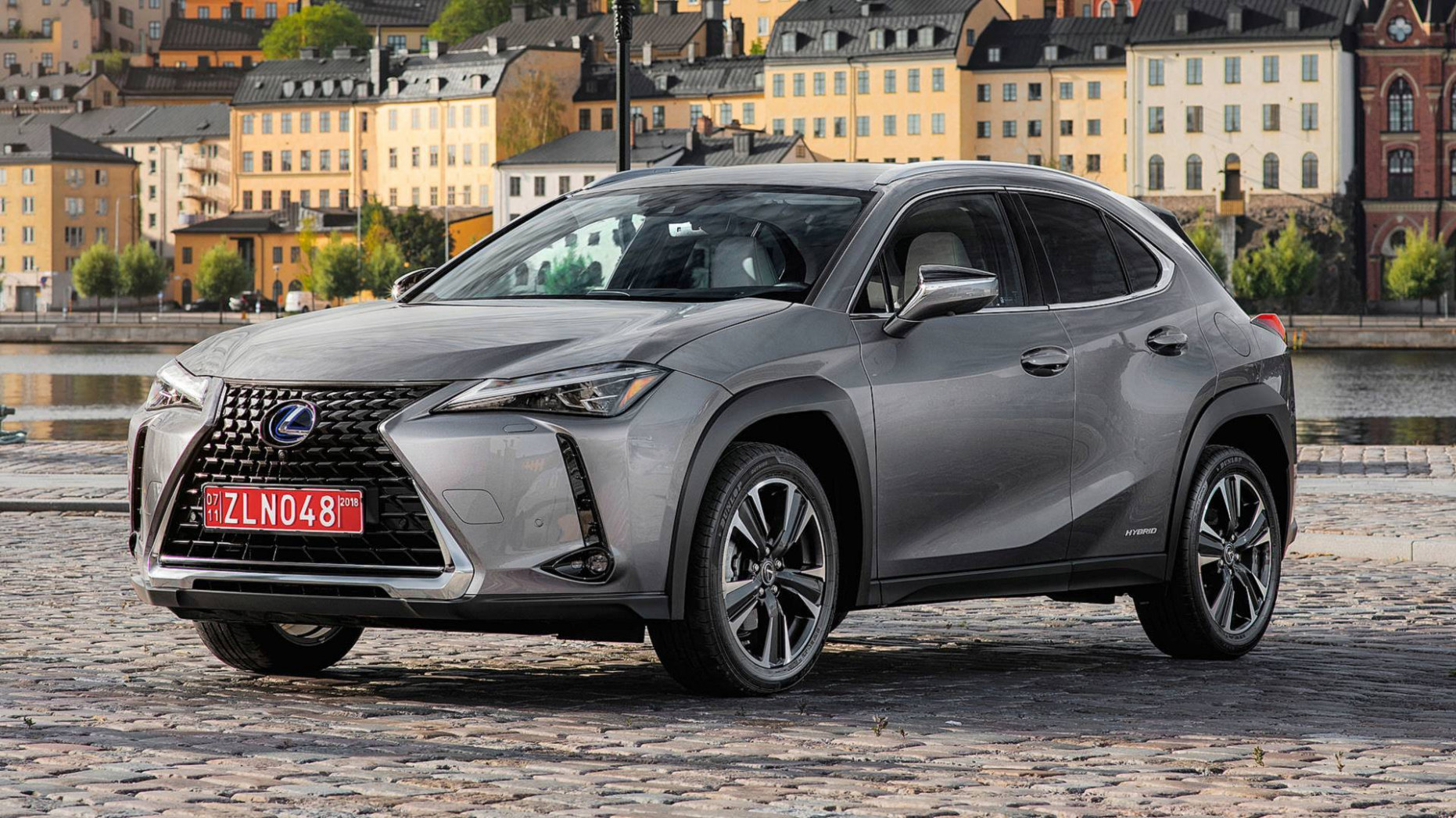 4 Lexus Ux4h First Drive: Nxing The Ct Lexus Ux 250 H