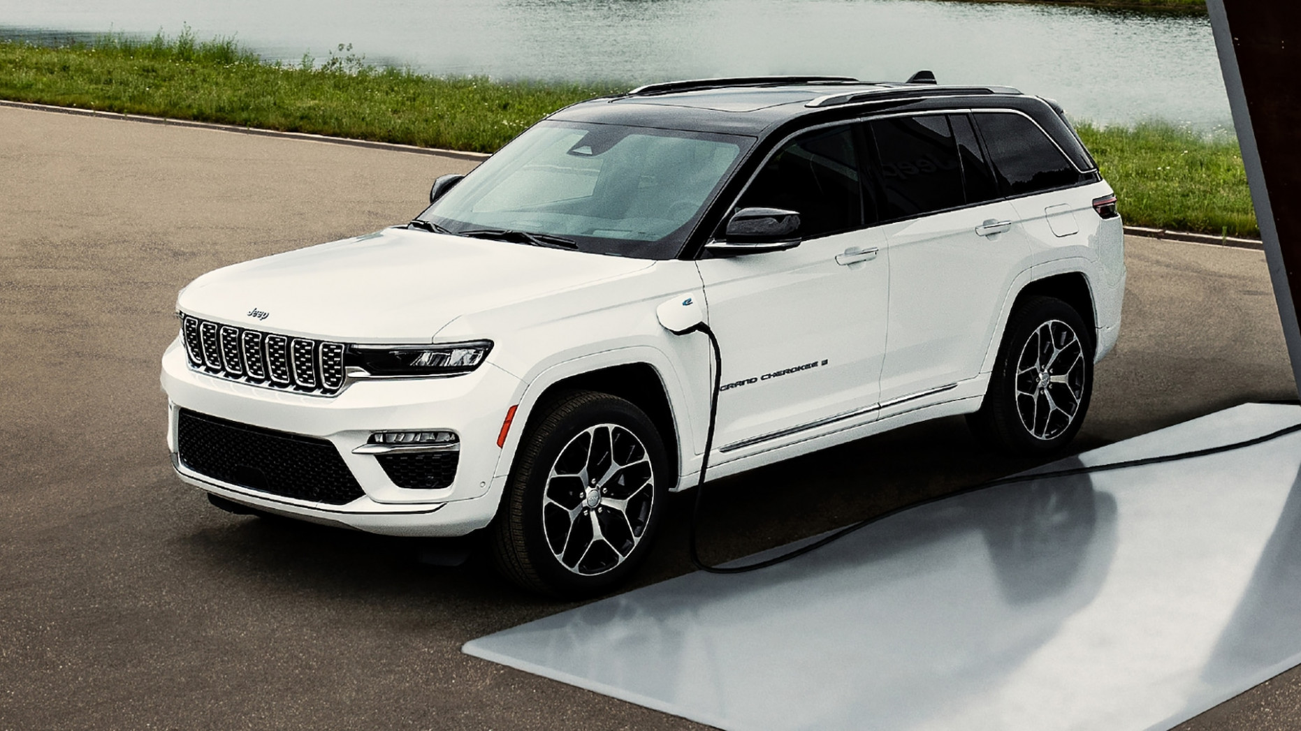 Exterior 2022 jeep grand cherokee 2 row