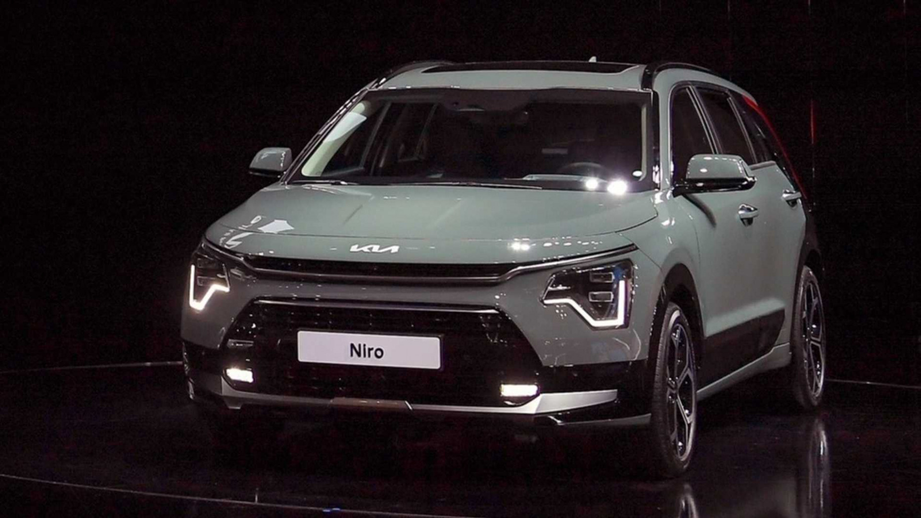 5 Kia Niro Revealed With All New Design Inside And Out 2023 Kia Niro Configurations