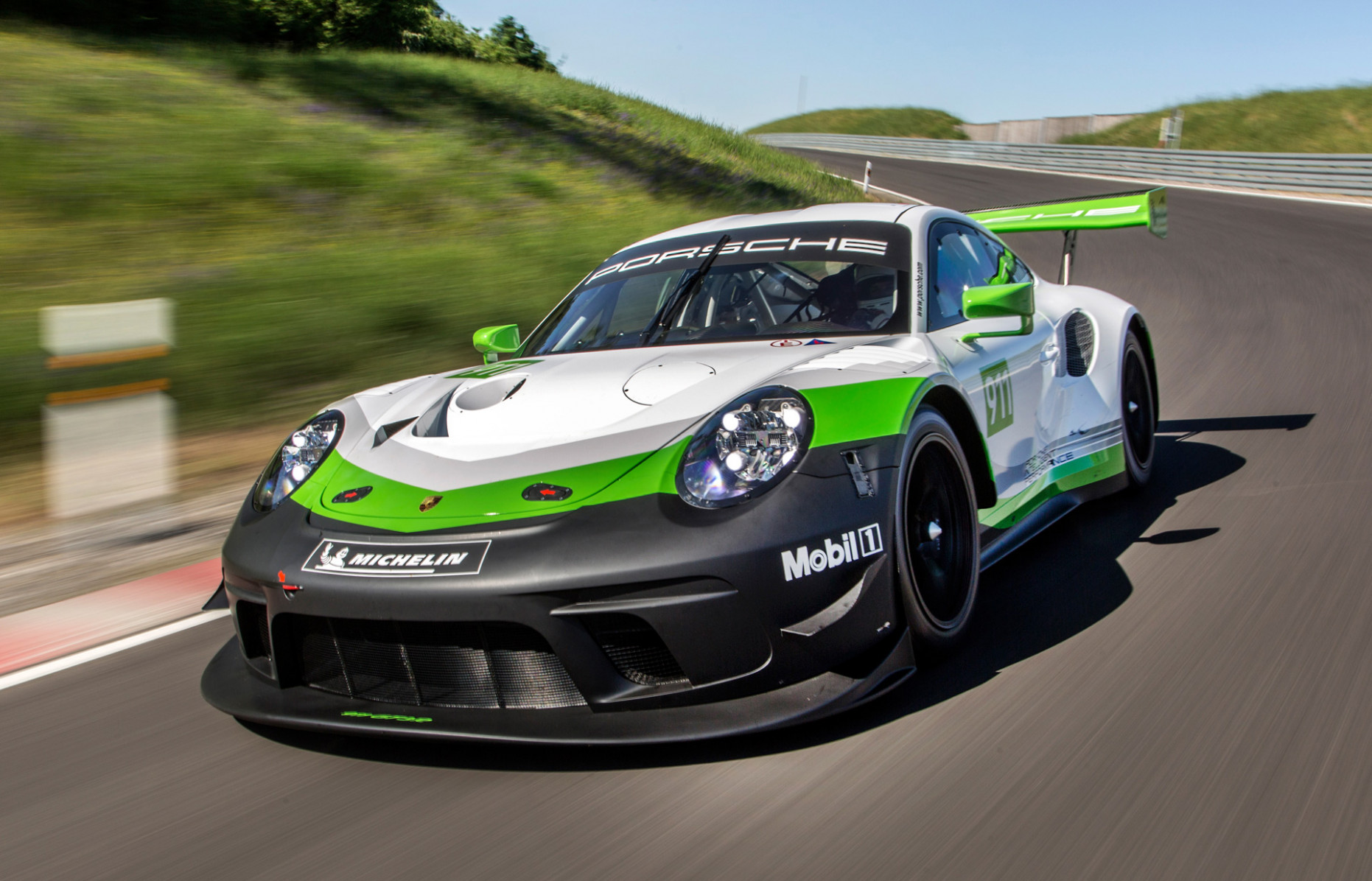 5 Porsche 5 Gt5 R Race Car Revealed Porsche 911 Gt3 R