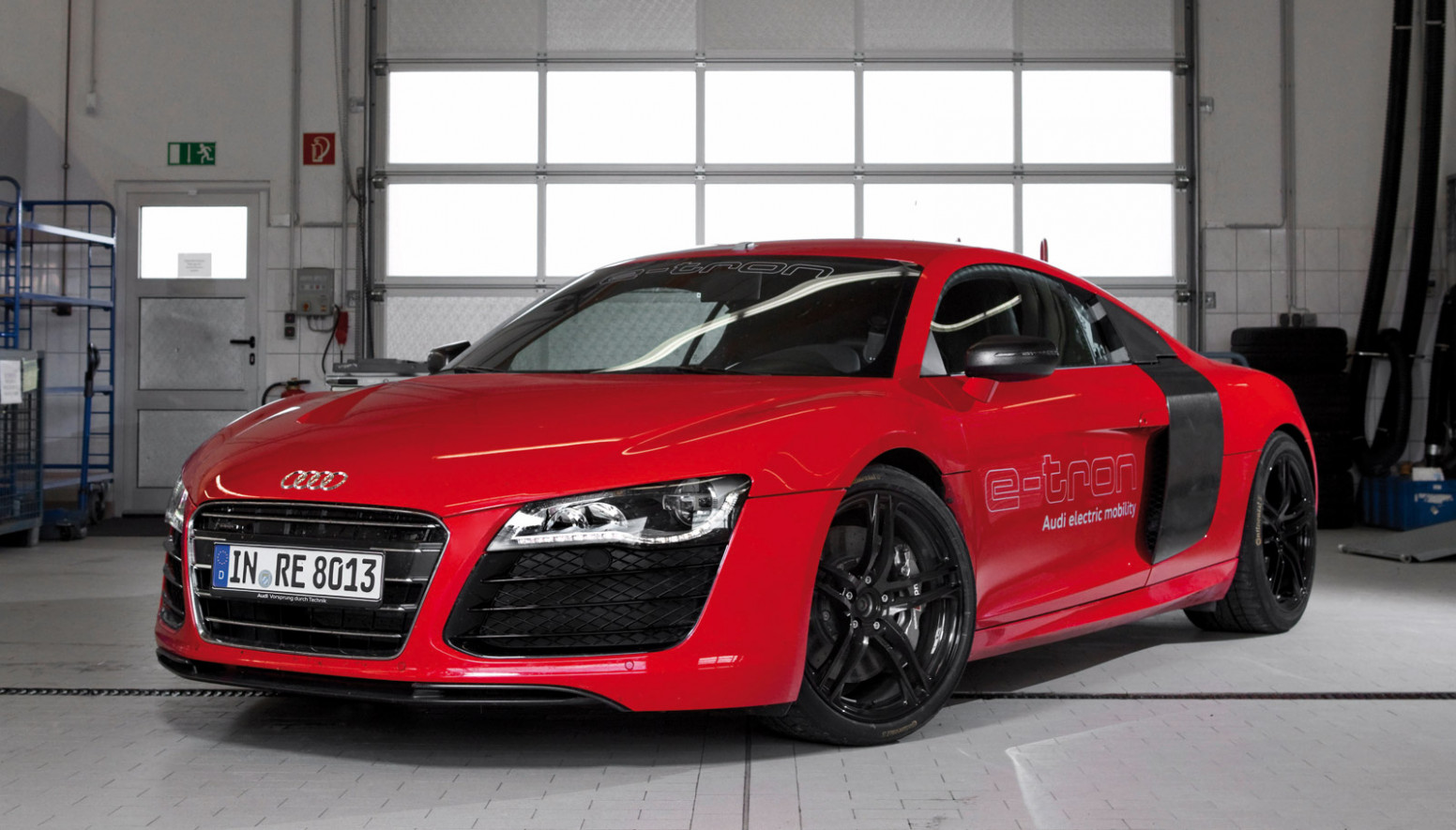 Exterior audi r8 e tron