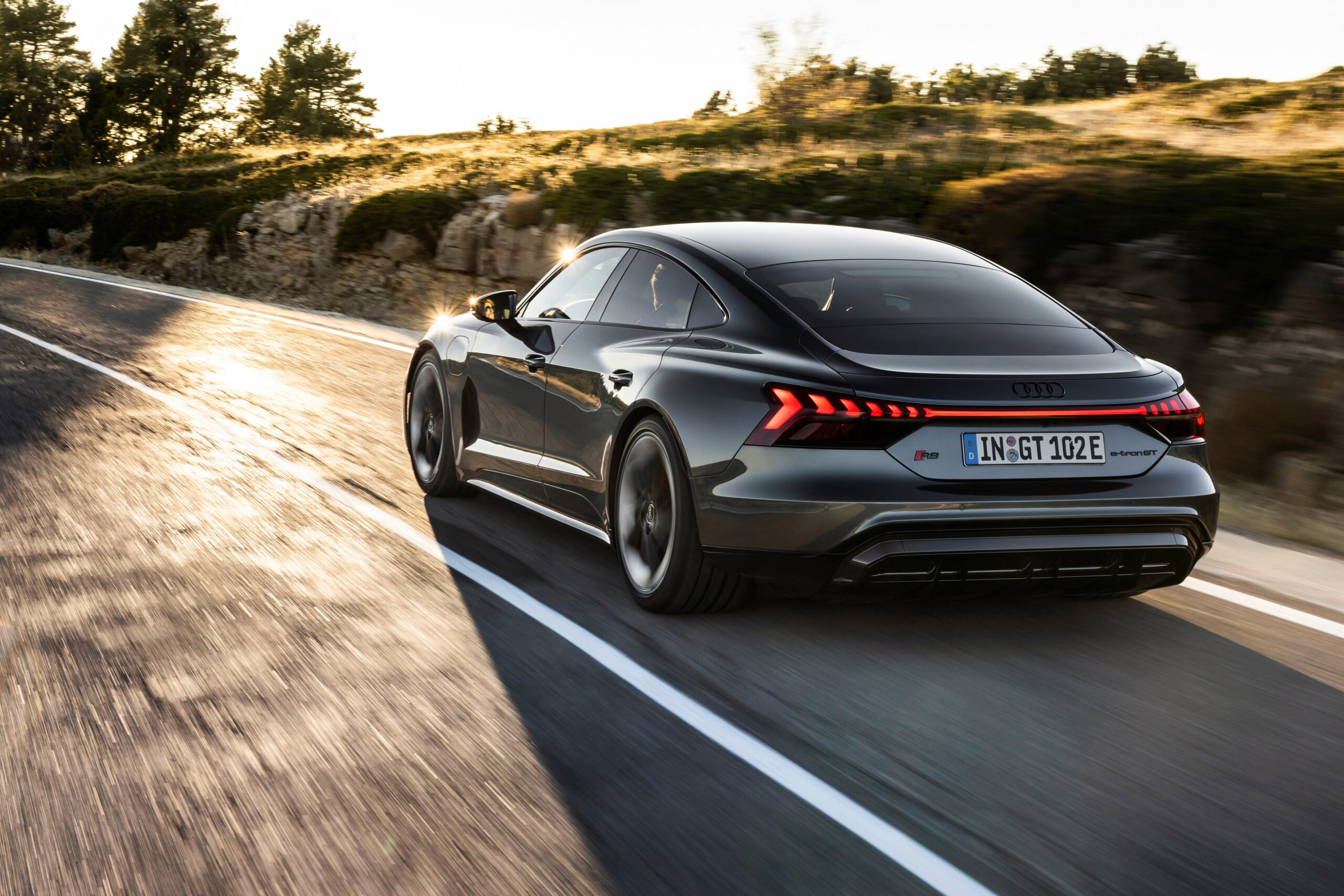 Reviews new audi sports car