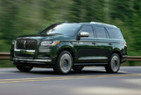 Prices lincoln navigator 2022 price