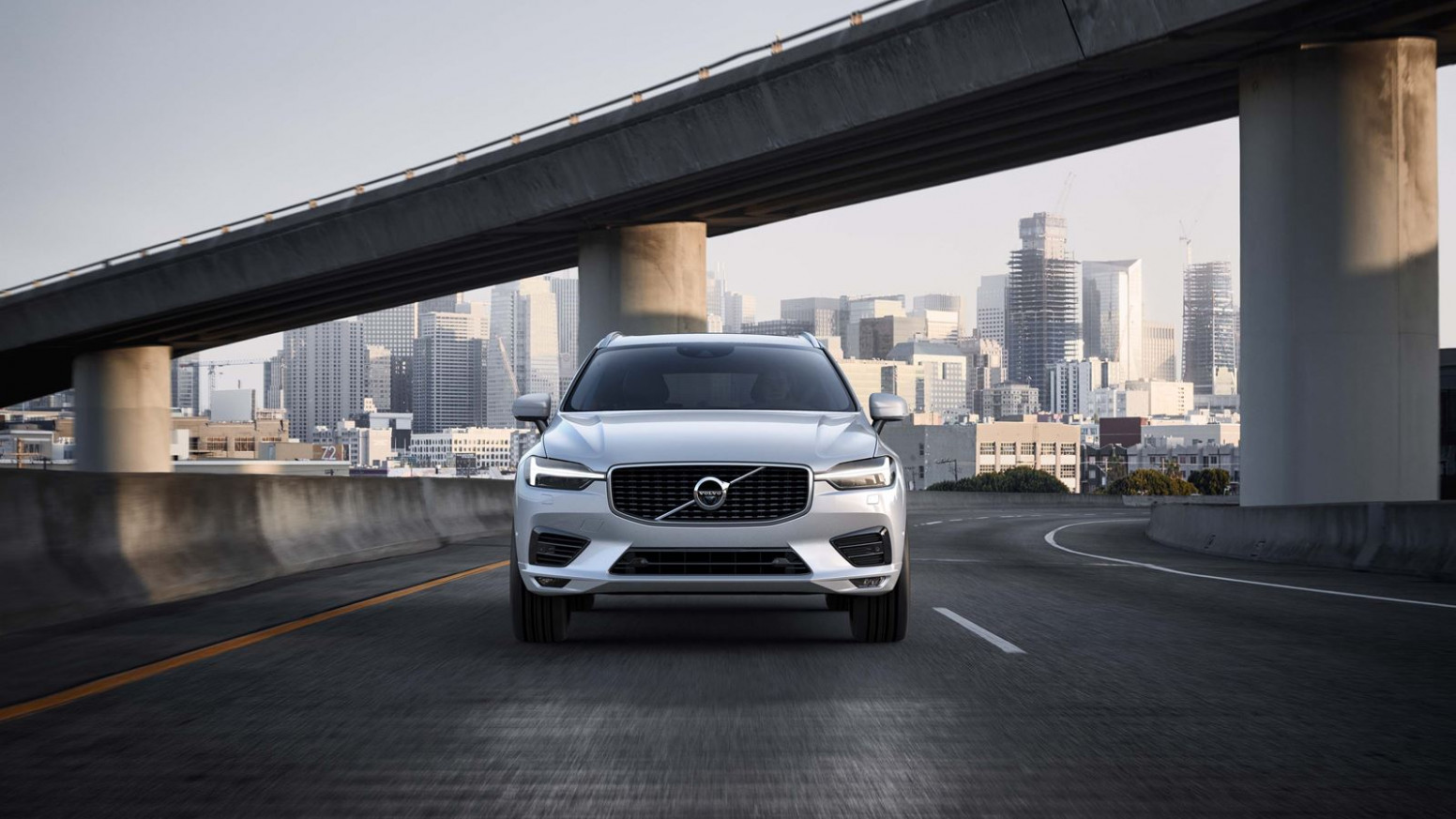 Spy Shoot volvo xc60 vs lexus rx 350