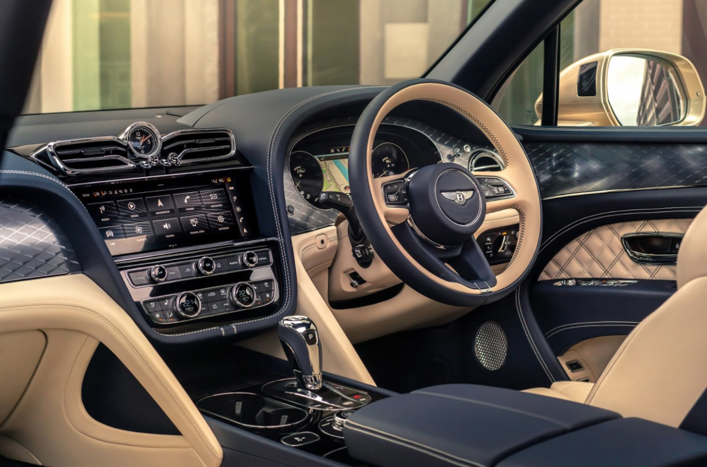 Picture 2023 bentley bentayga images