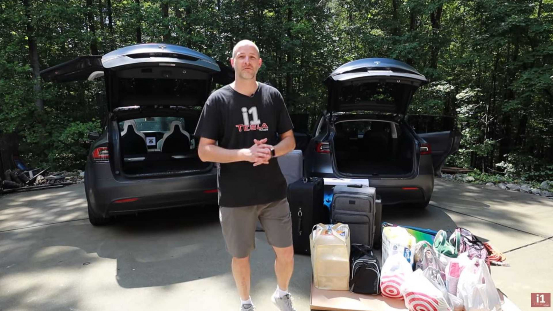 Pictures model x cargo space Pictures model x cargo space