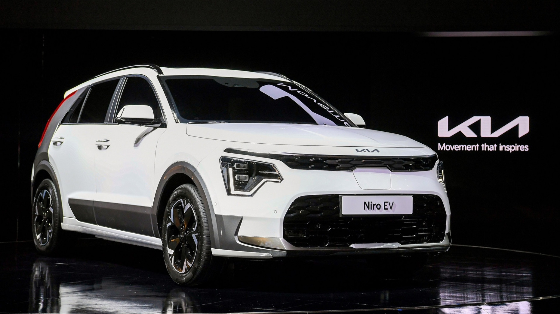 Preview: 4 Kia Niro Takes On Bold Look, Sticks To Multi Kia Niro Review 2023