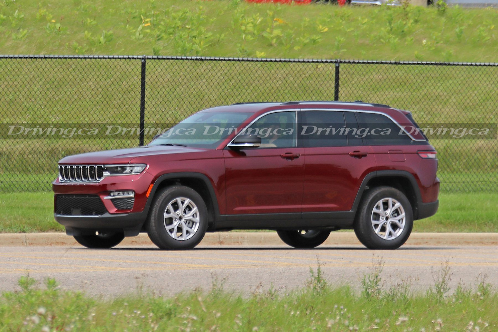 Wallpaper 2022 jeep grand cherokee 2 row