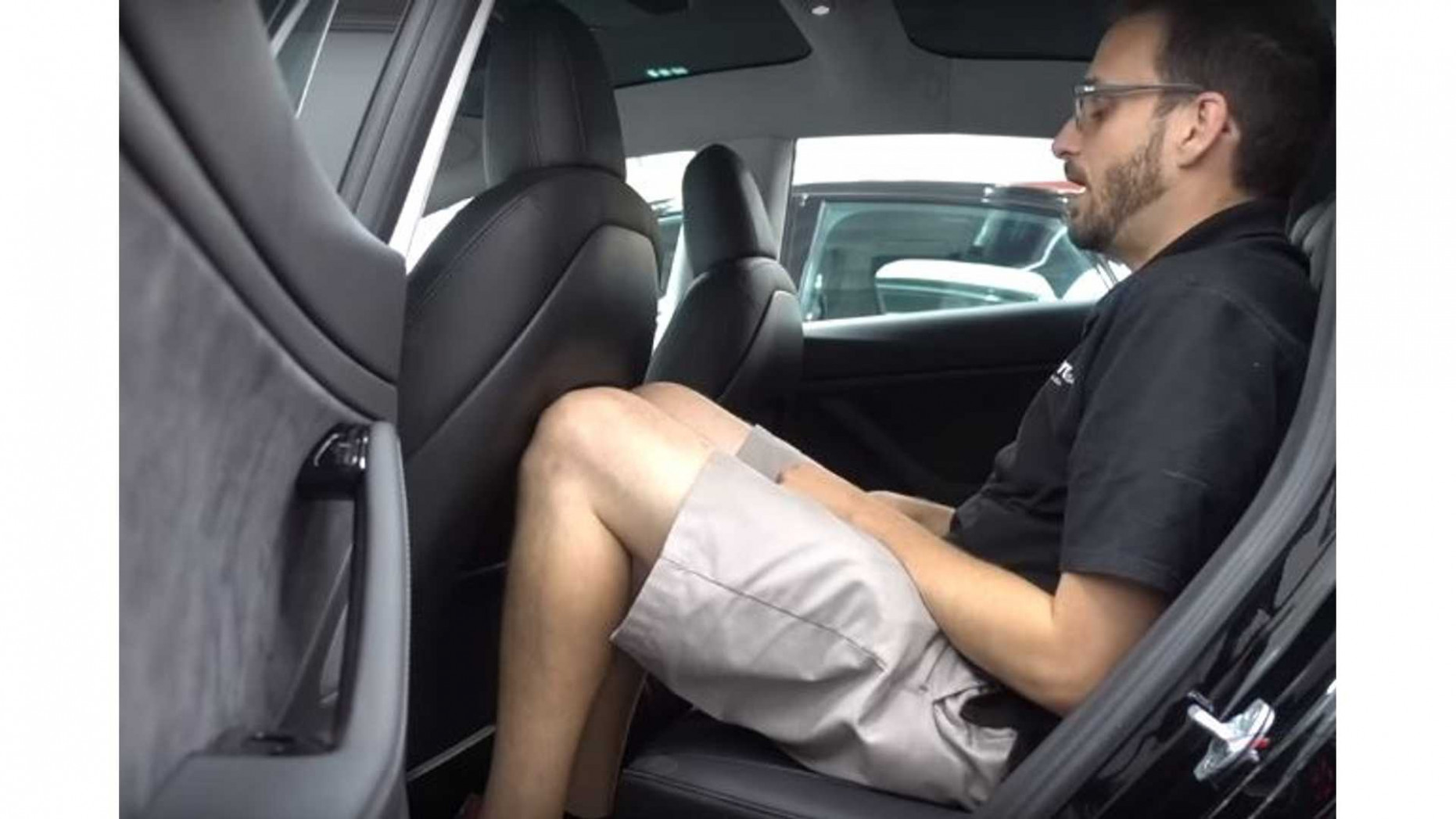 Tesla Model 3 Interior Space Compared To S, X Video Tesla Model 3 Legroom