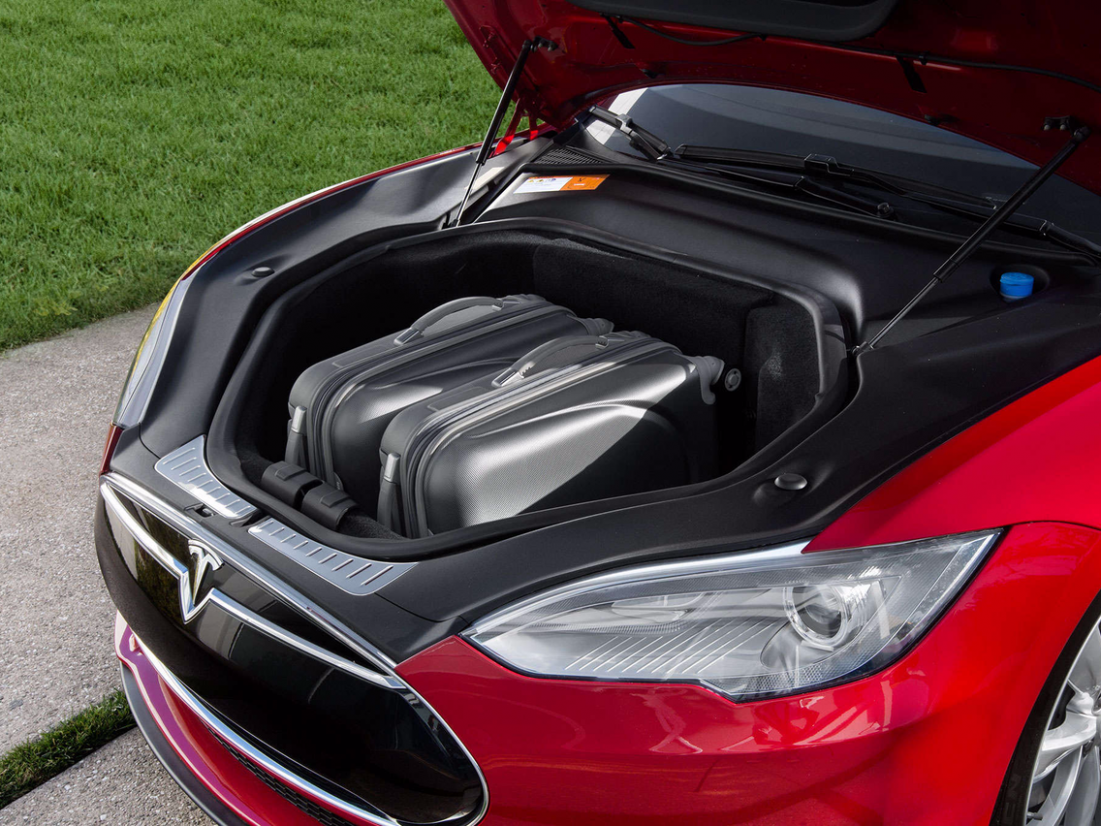 Tesla Model S Ball Pit In Trunk: Photo Model S Trunk Space