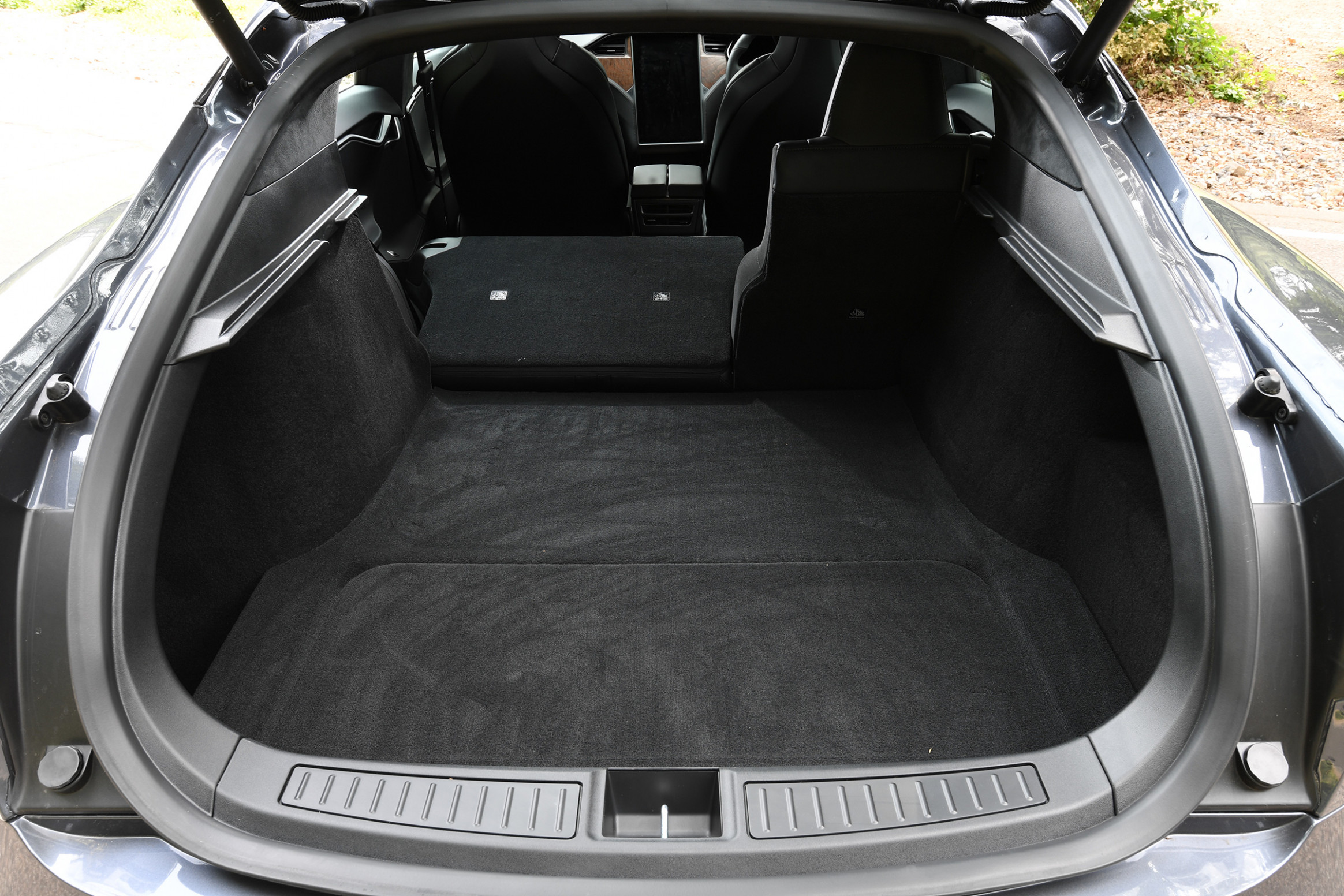 Tesla Model S Boot Space & Seating Drivingelectric Model S Trunk Space