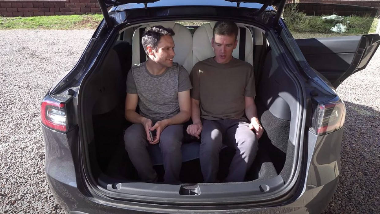 Wallpaper seating tesla model y interior Wallpaper seating tesla model y interior