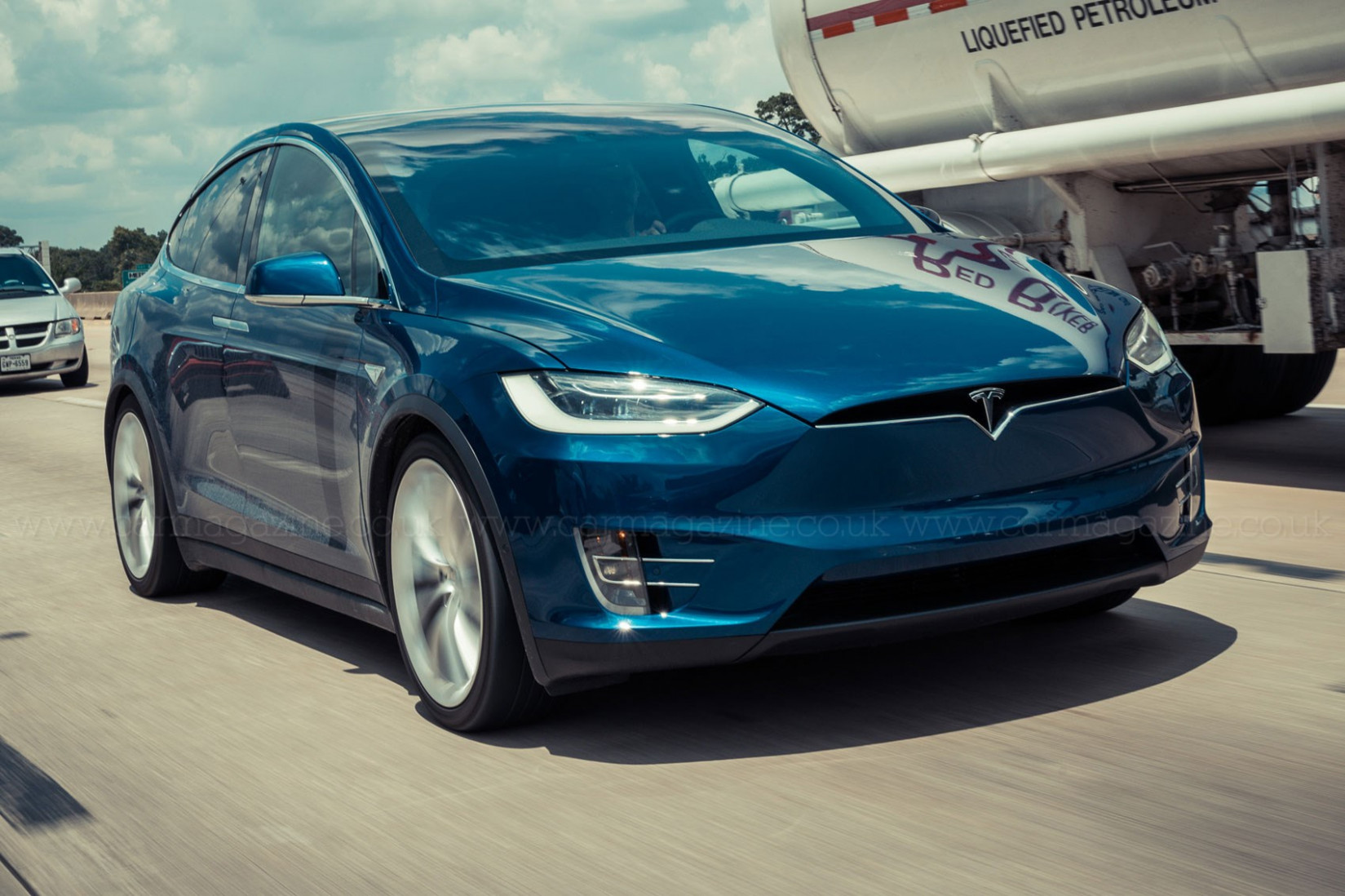 Tesla Vs Texas: A 5 Mile Road Trip In A New Model X Car Magazine Tesla Model X Price Texas