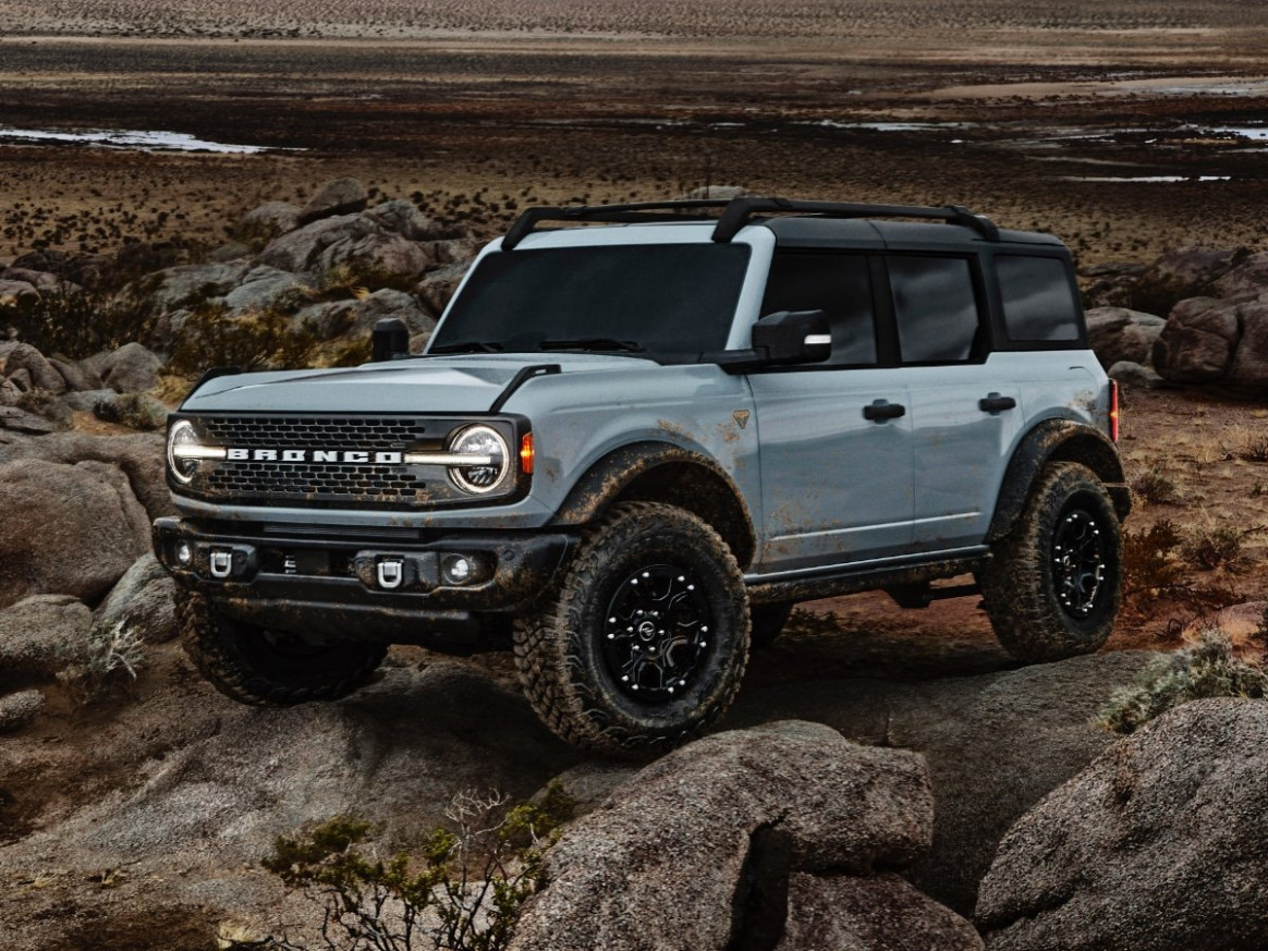 History 2023 bronco sasquatch 4-door